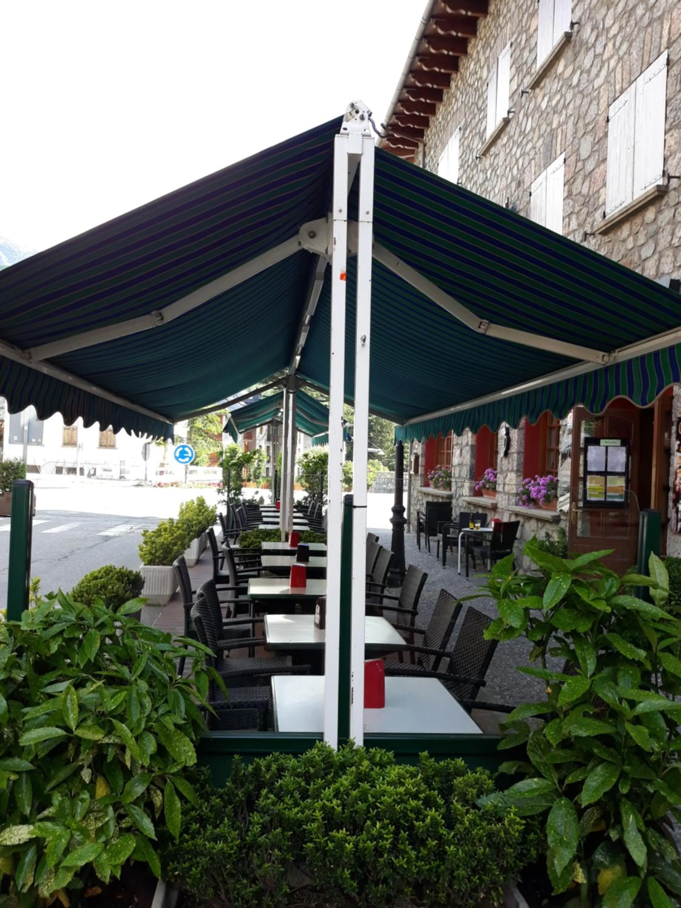 Restaurant/places to eat in Hotel Aragüells