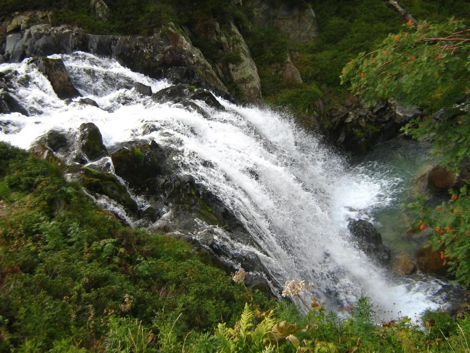 Hiking in Hotel Aragüells