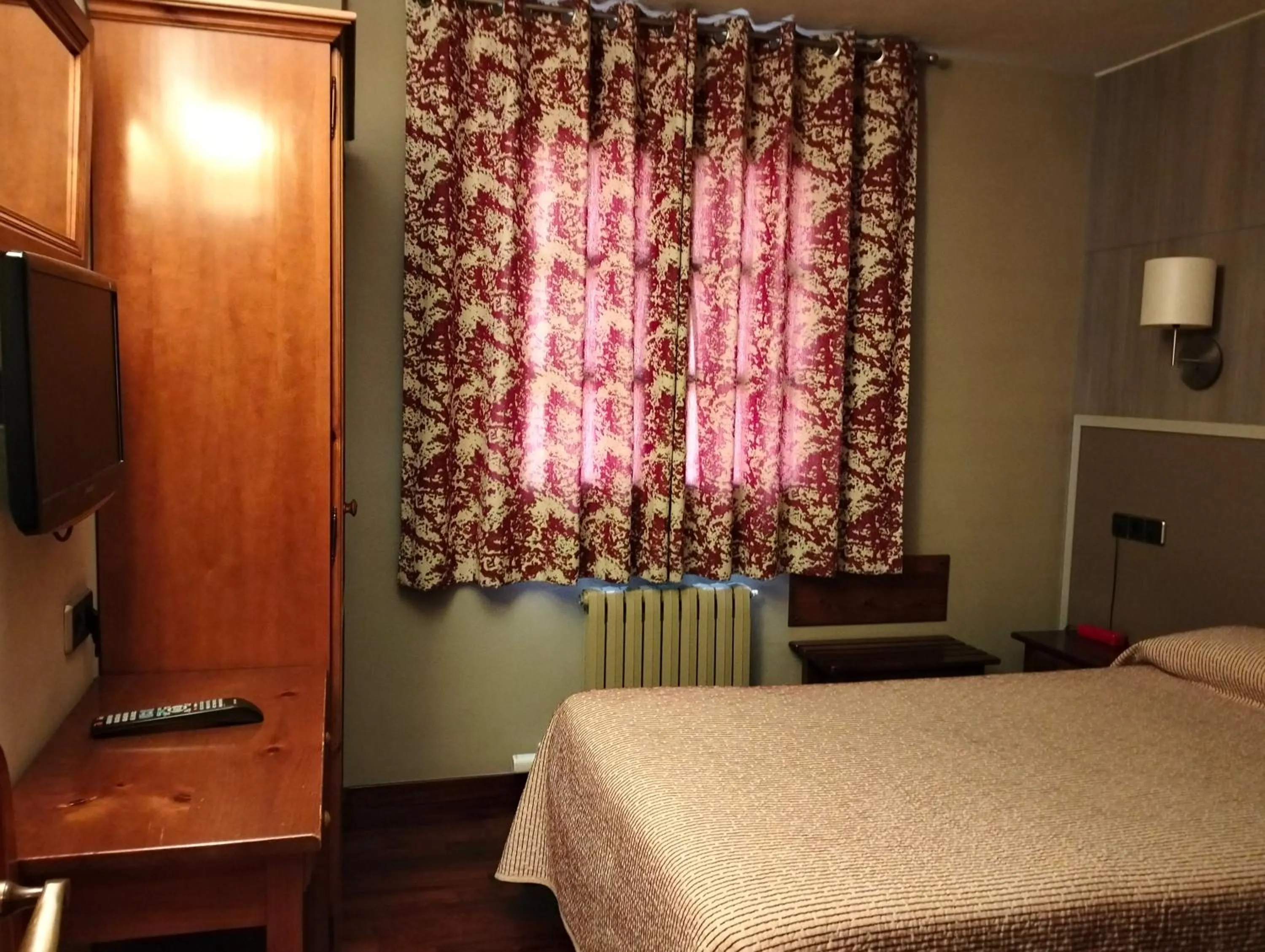 Bed in Hotel Aragüells