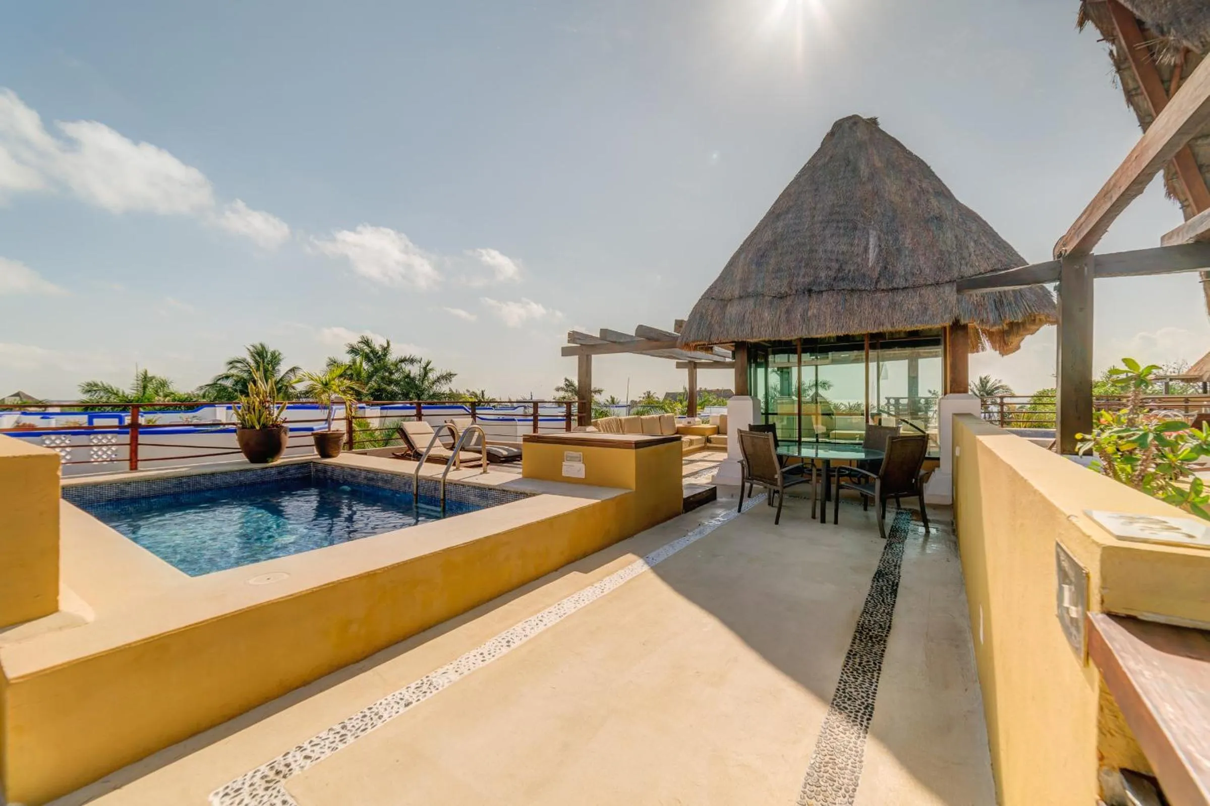 Swimming pool in Pueblito Escondido by Mistik Vacation Rentals