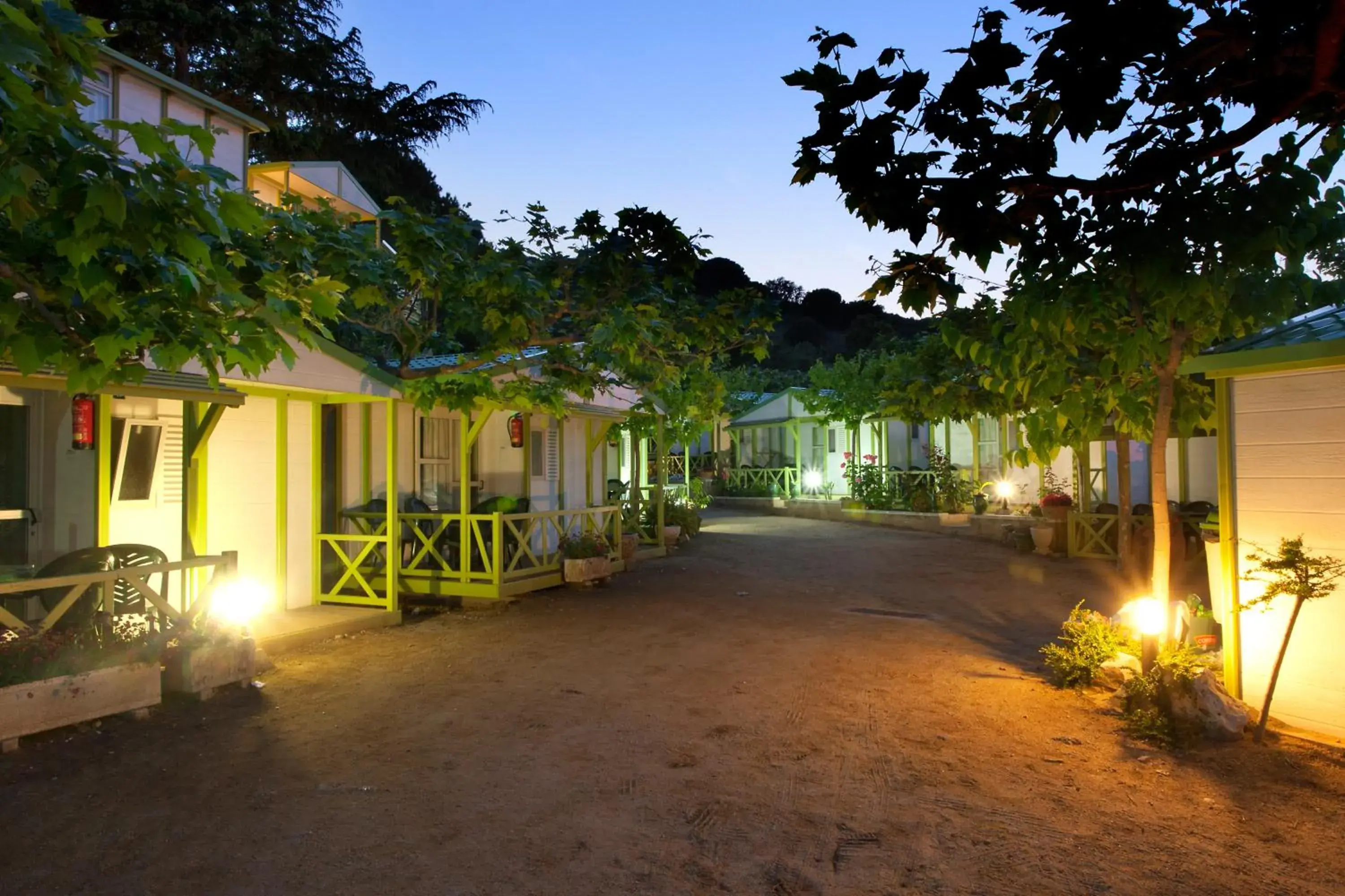 Two-Bedroom Bungalow with Sea View (4 Adults) in Camping Bungalows El Far Two-Bedroom Bungalow with Sea View (4 Adults) in Camping Bungalows El Far