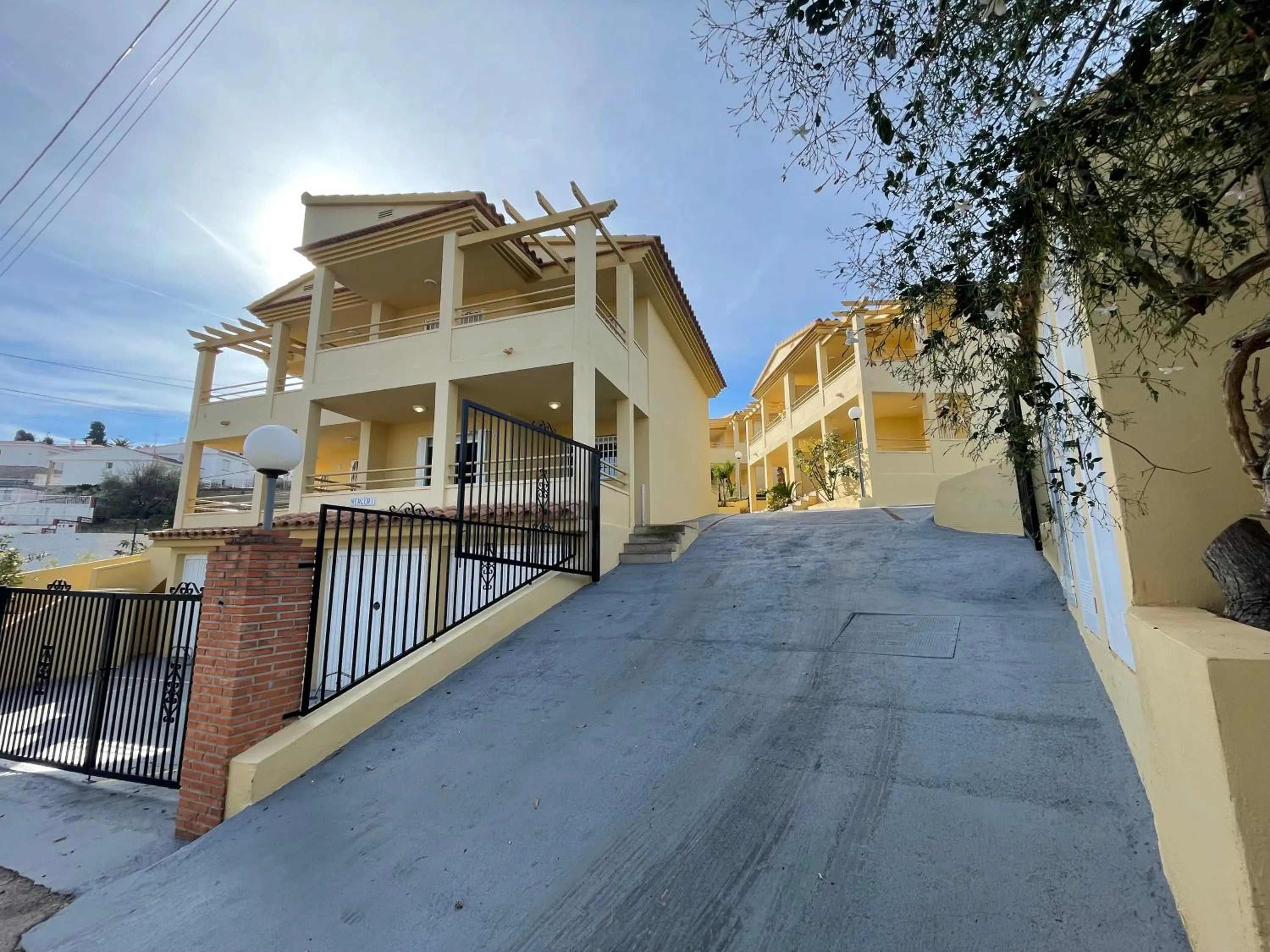 Property building in Alpen1 Mercuri