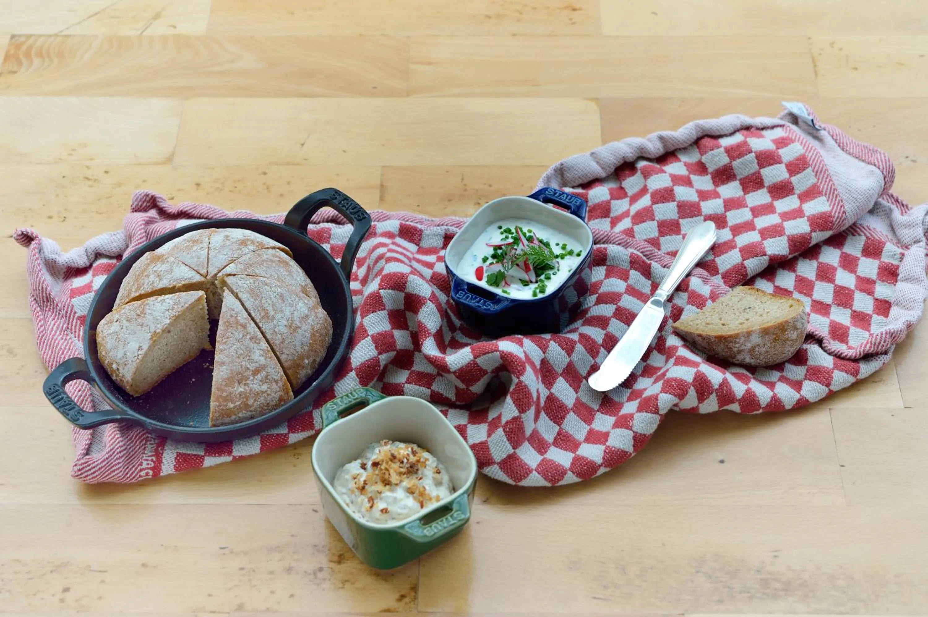 Food in Hotel Restaurant Reuter