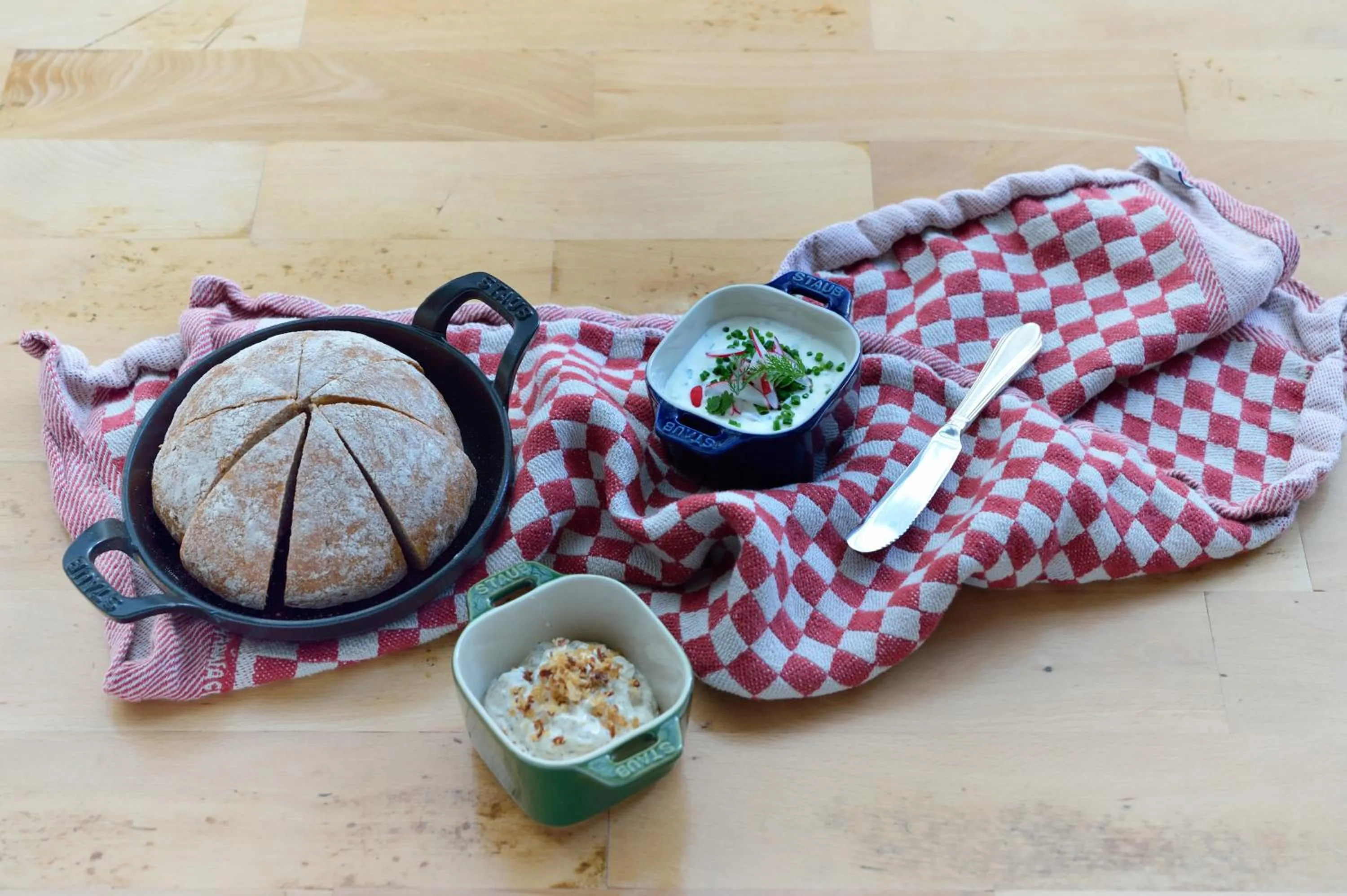 Food in Hotel Restaurant Reuter