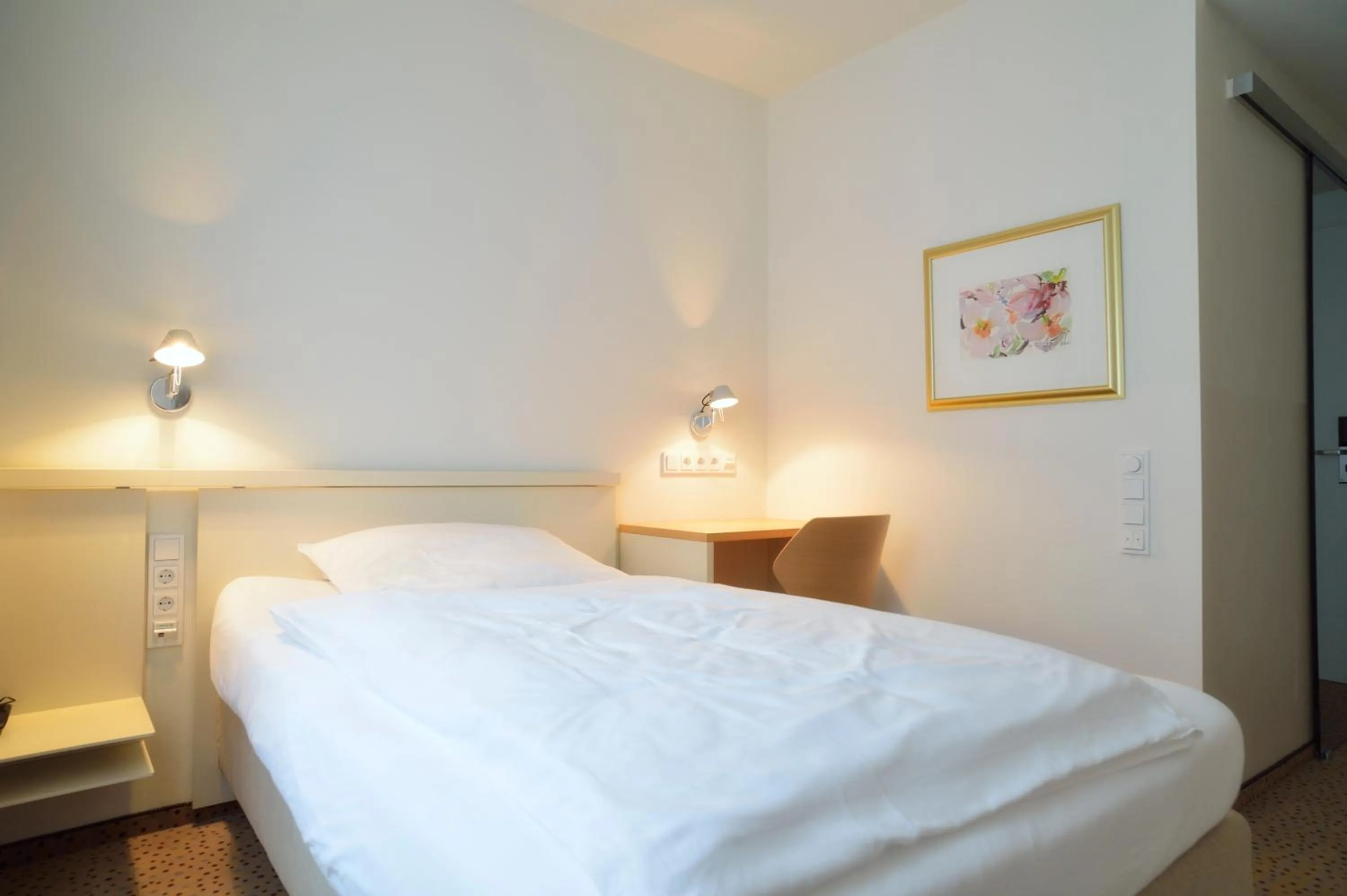 Bed in Hotel Restaurant Reuter