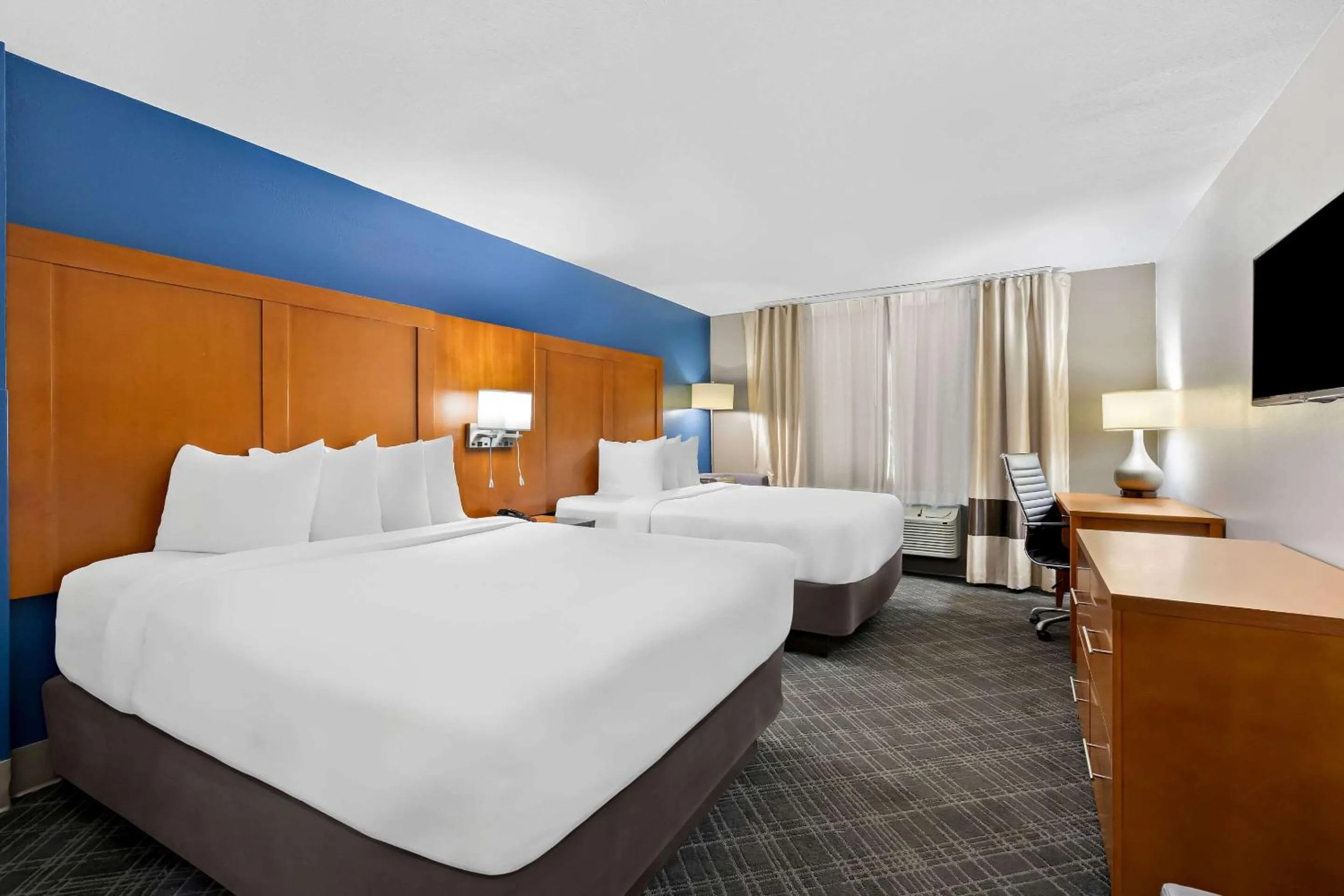 Bedroom, Bed in Comfort Inn & Suites Nashville Near Tanger Outlets I-24 Antioch