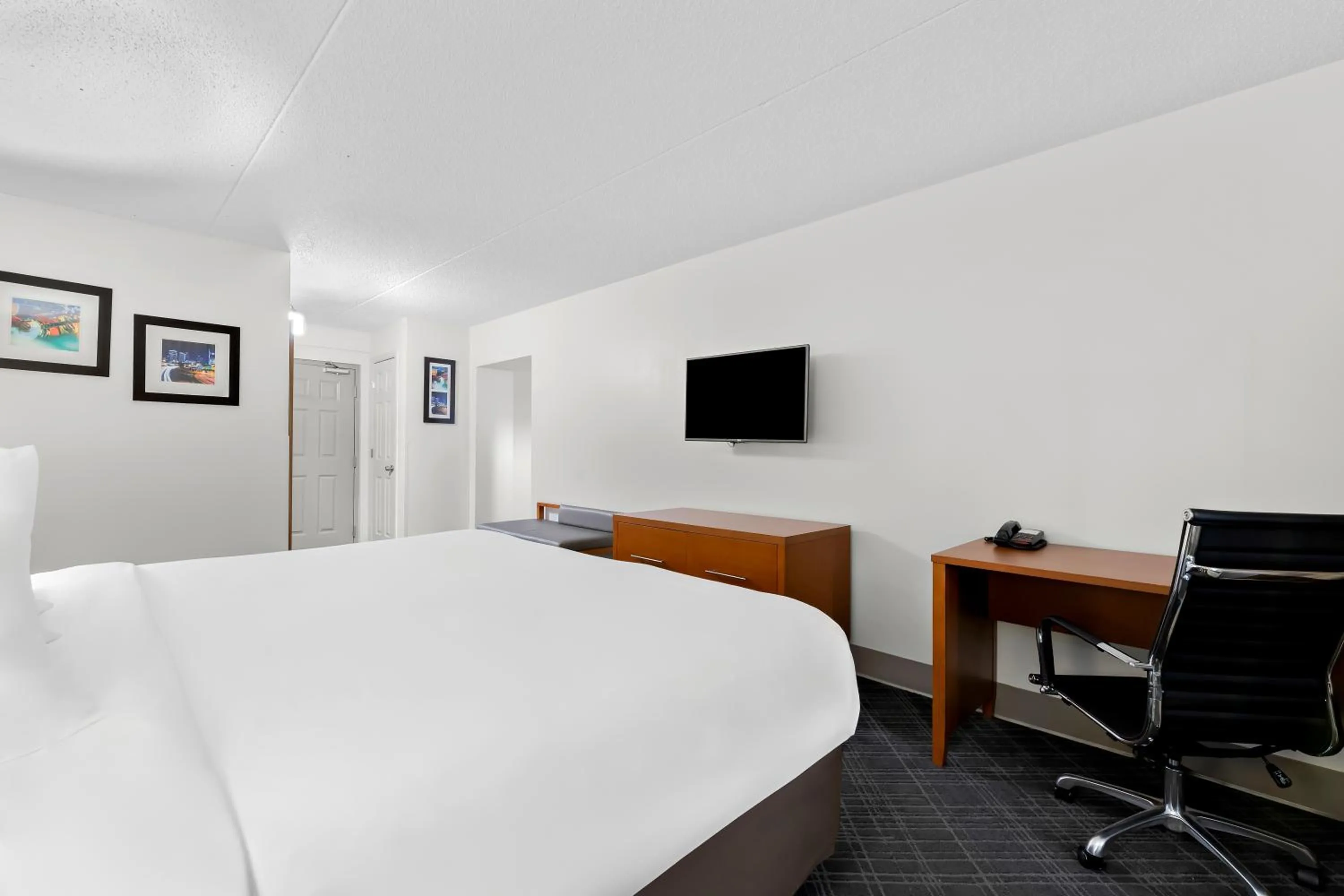 Photo of the whole room, Bed in Comfort Inn & Suites Nashville Near Tanger Outlets I-24 Antioch