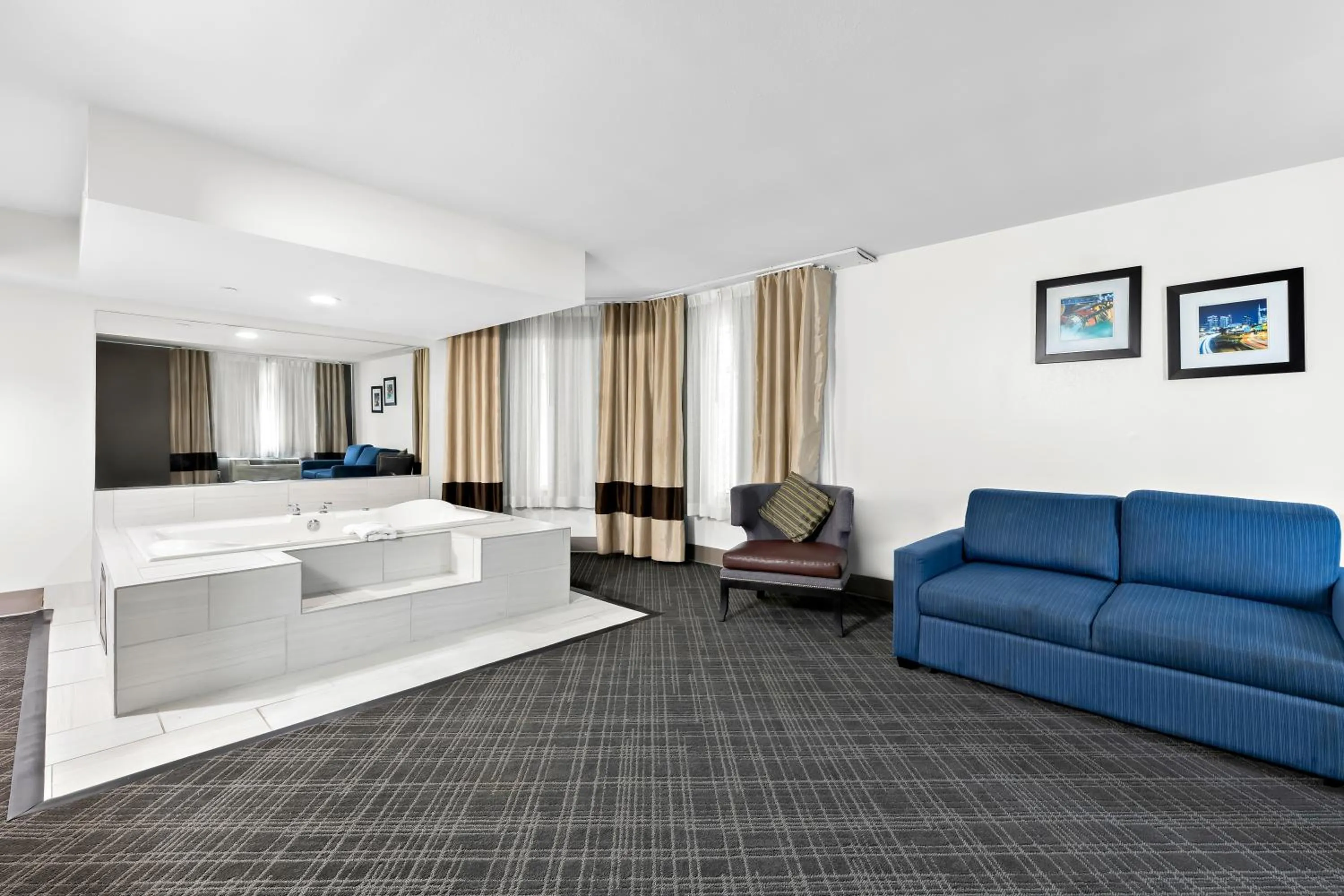 Living room in Comfort Inn & Suites Nashville Near Tanger Outlets I-24 Antioch