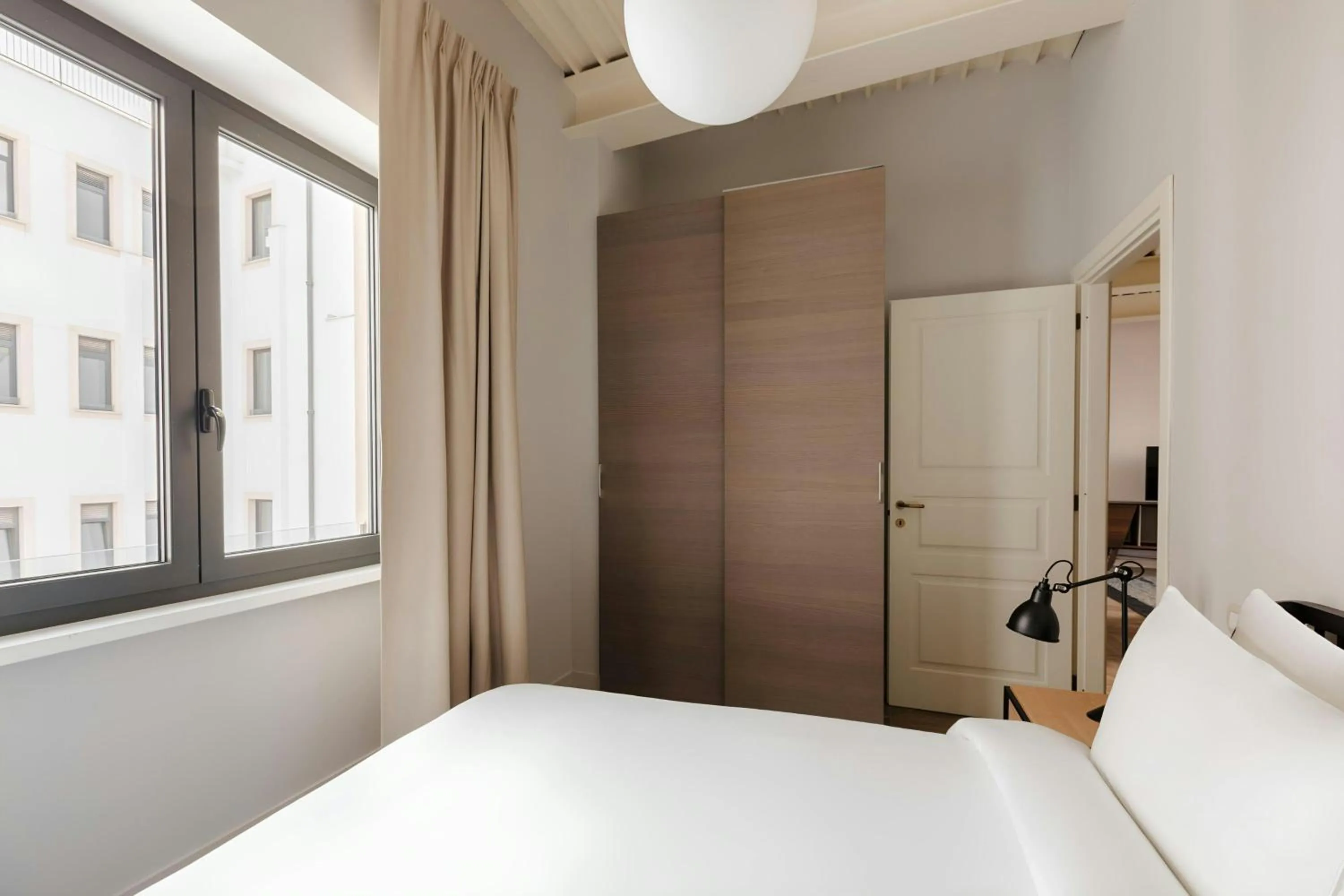 Bedroom, Bed in Piazza Barberini, Sonder Apartment by Marriott Bonvoy