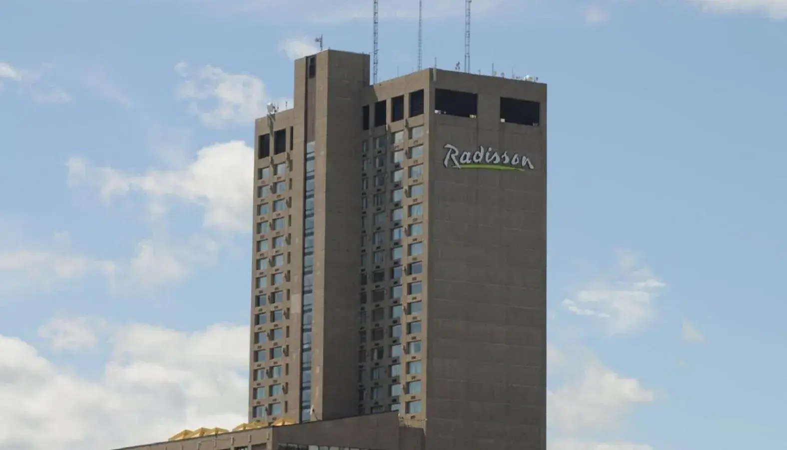 Property building in Radisson Hotel Winnipeg Downtown Property building in Radisson Hotel Winnipeg Downtown