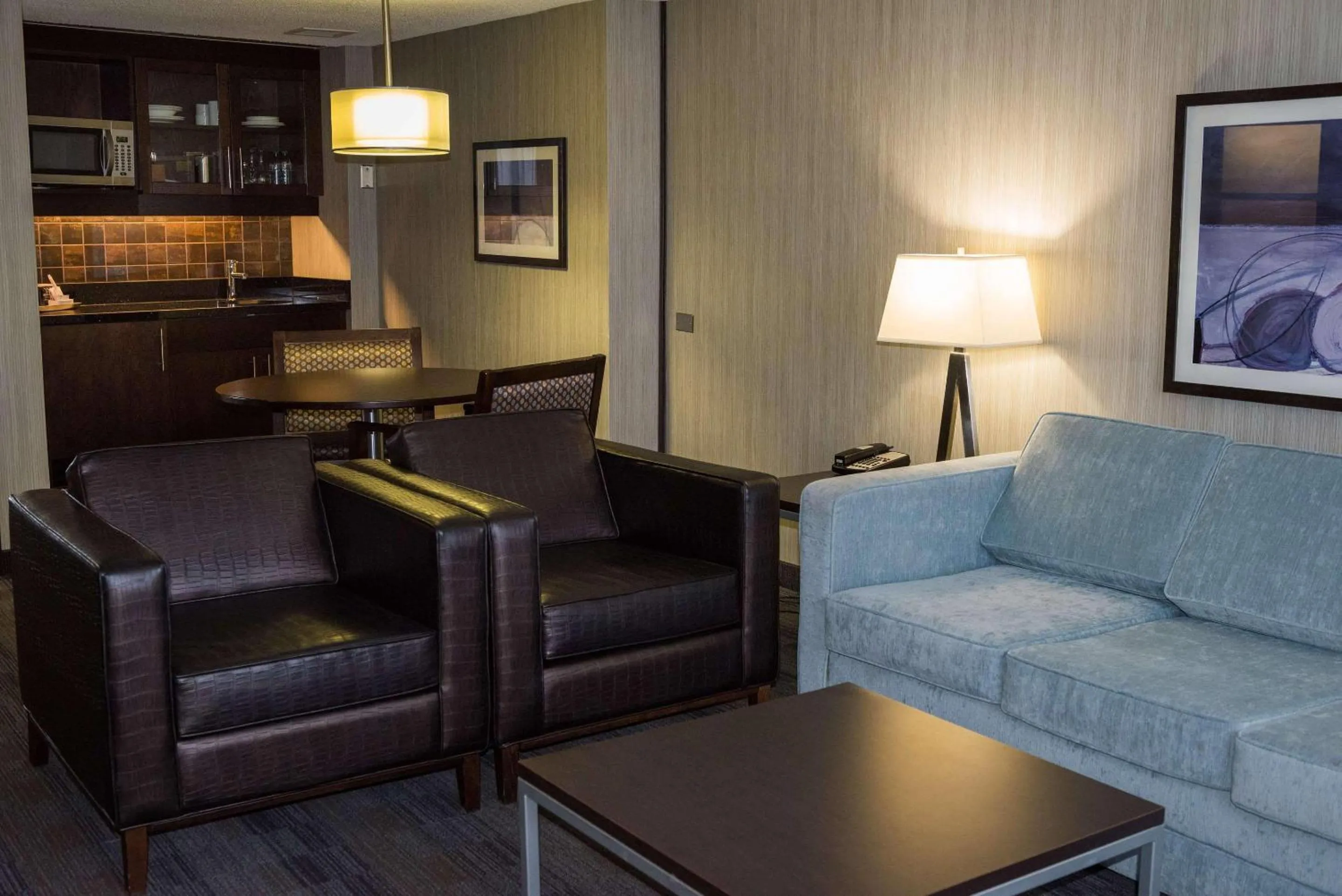 Bedroom in Radisson Hotel Winnipeg Downtown