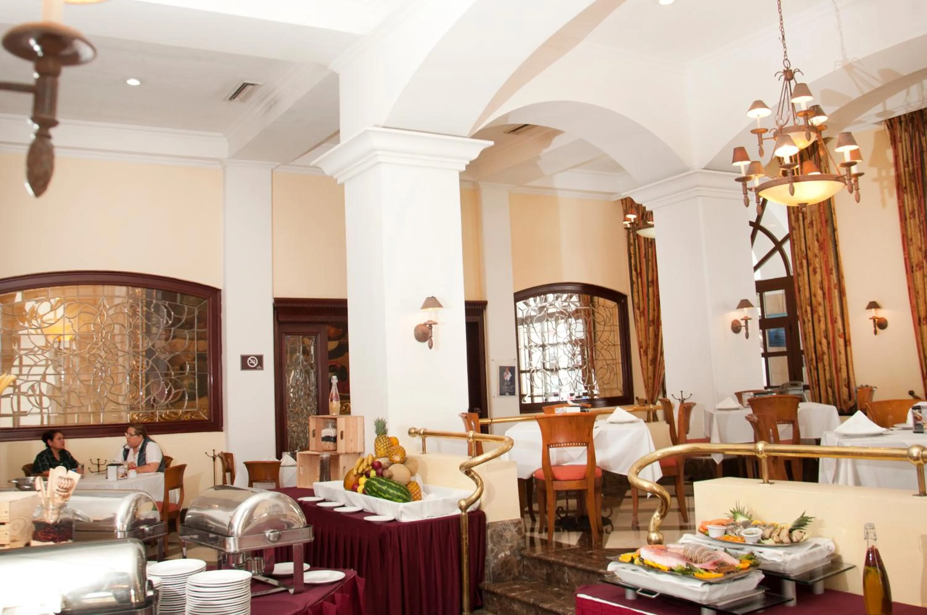 Food and drinks in Gran Hotel Diligencias