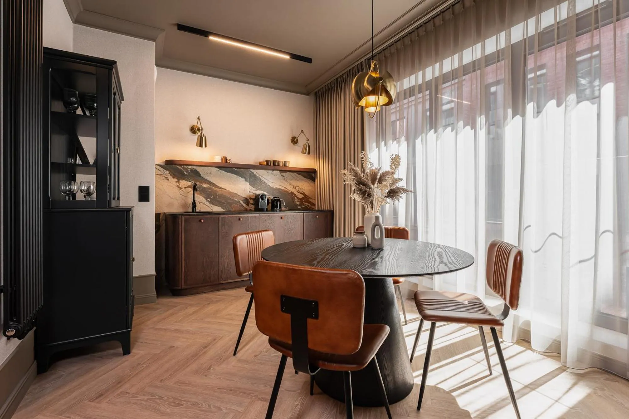 Kitchen or kitchenette in Lavoo Boutique Apartments