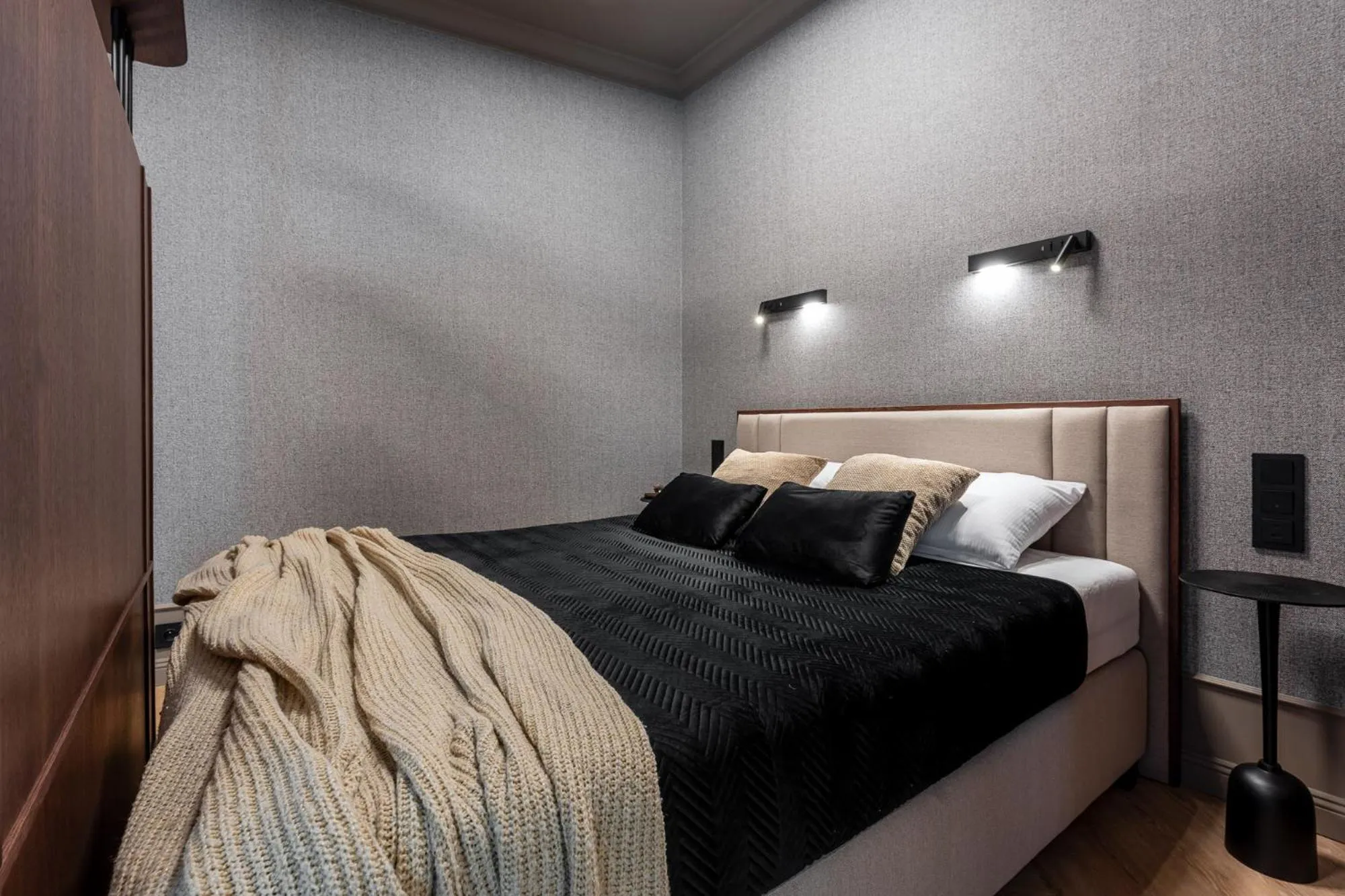 Bed in Lavoo Boutique Apartments