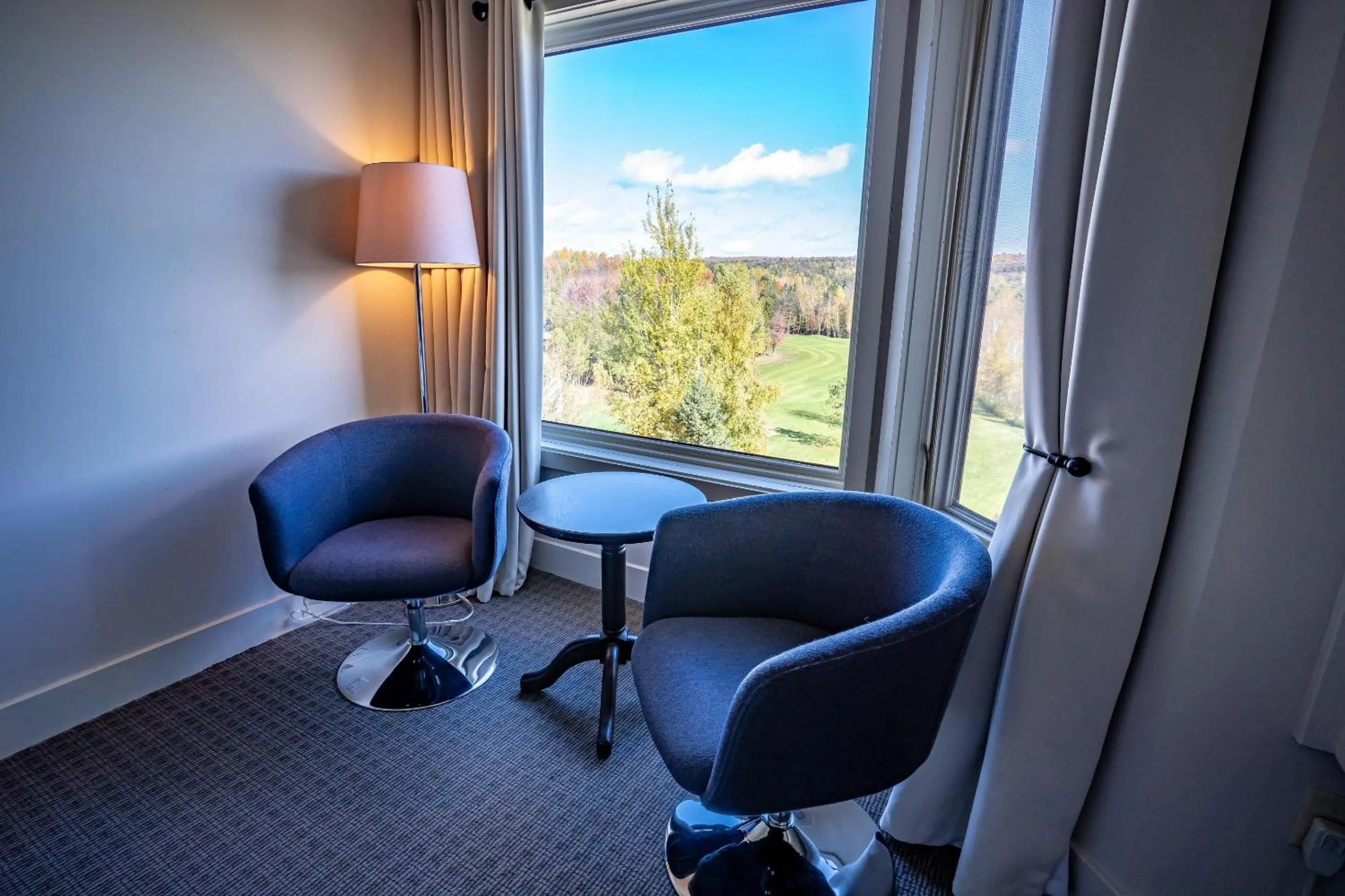 Bedroom in Manoir Des Sables, an Ascend Collection Hotel