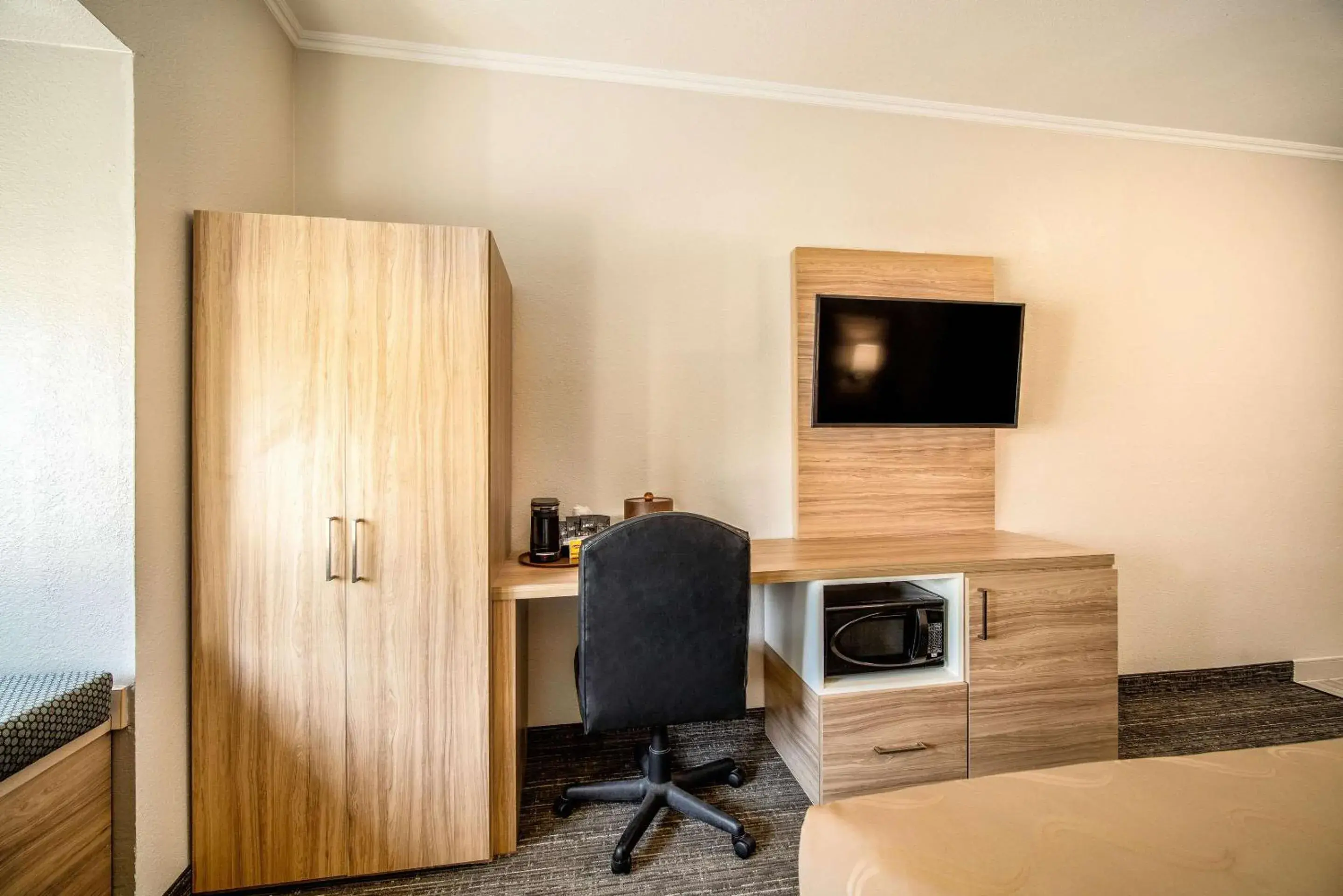 Bedroom in Quality Inn Chandler I-10 Bedroom in Quality Inn Chandler I-10