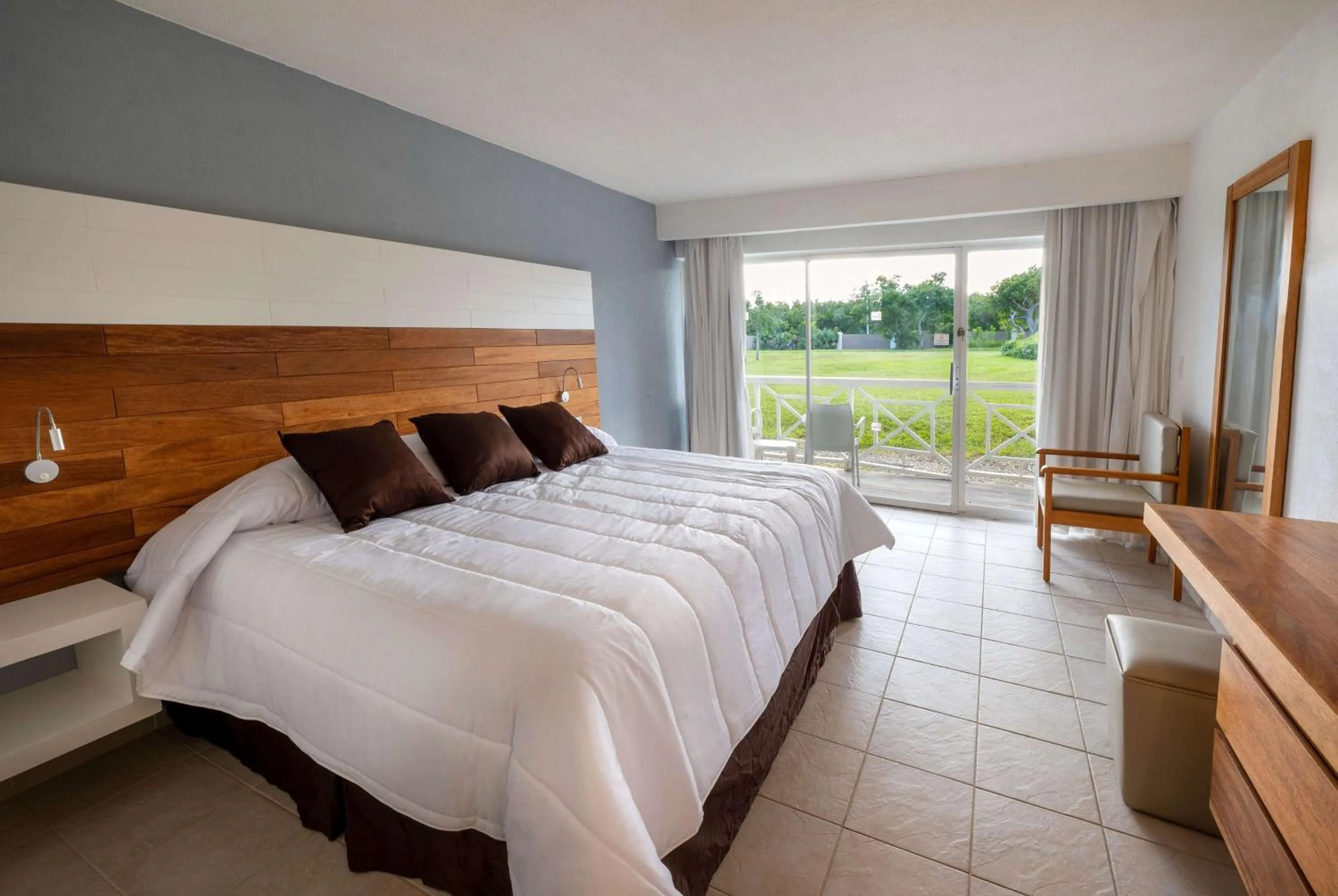 Photo of the whole room, Bed in Viva Fortuna Beach by Wyndham, A Trademark All Inclusive