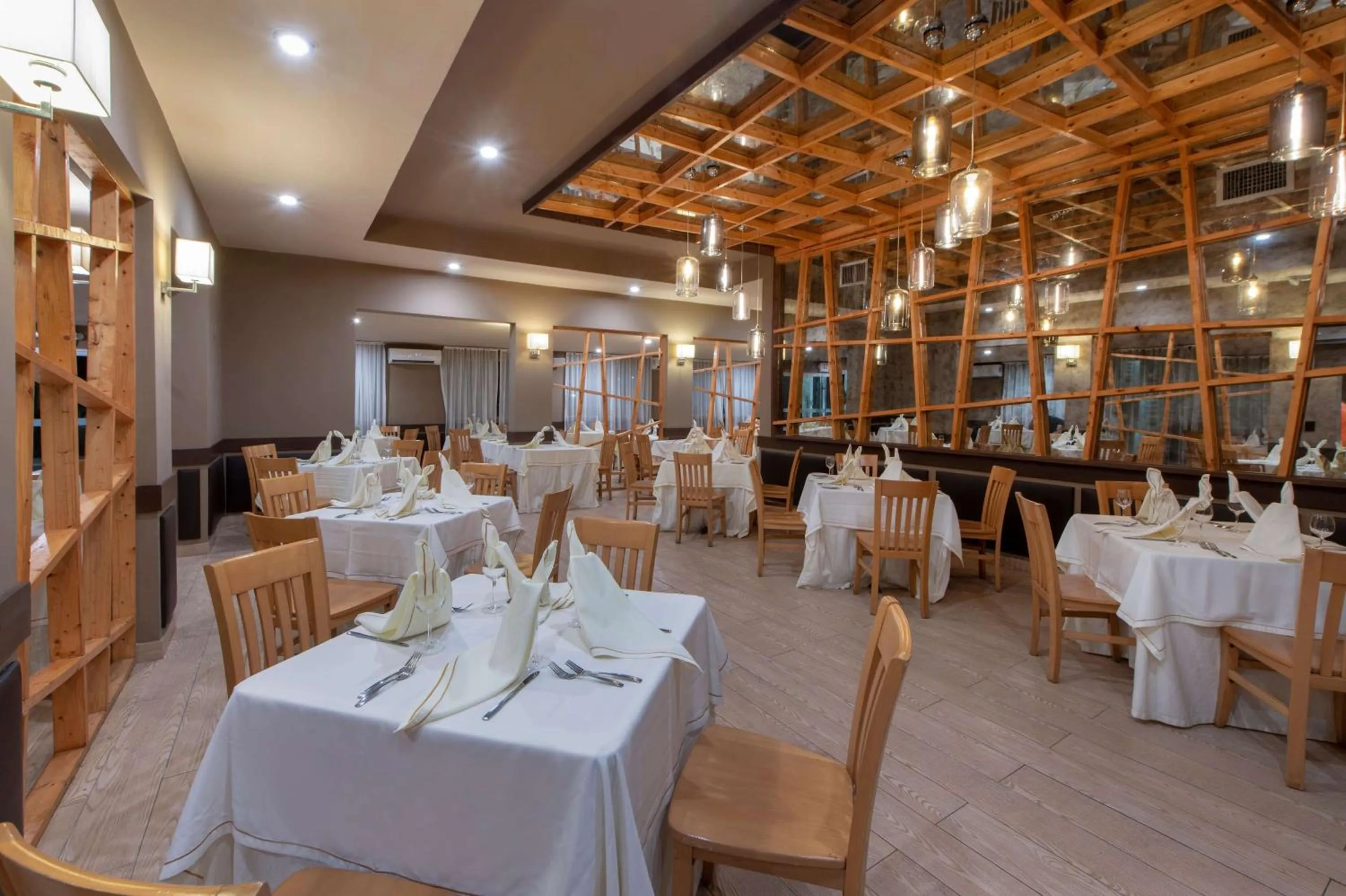 Restaurant/places to eat in Viva Fortuna Beach by Wyndham, A Trademark All Inclusive