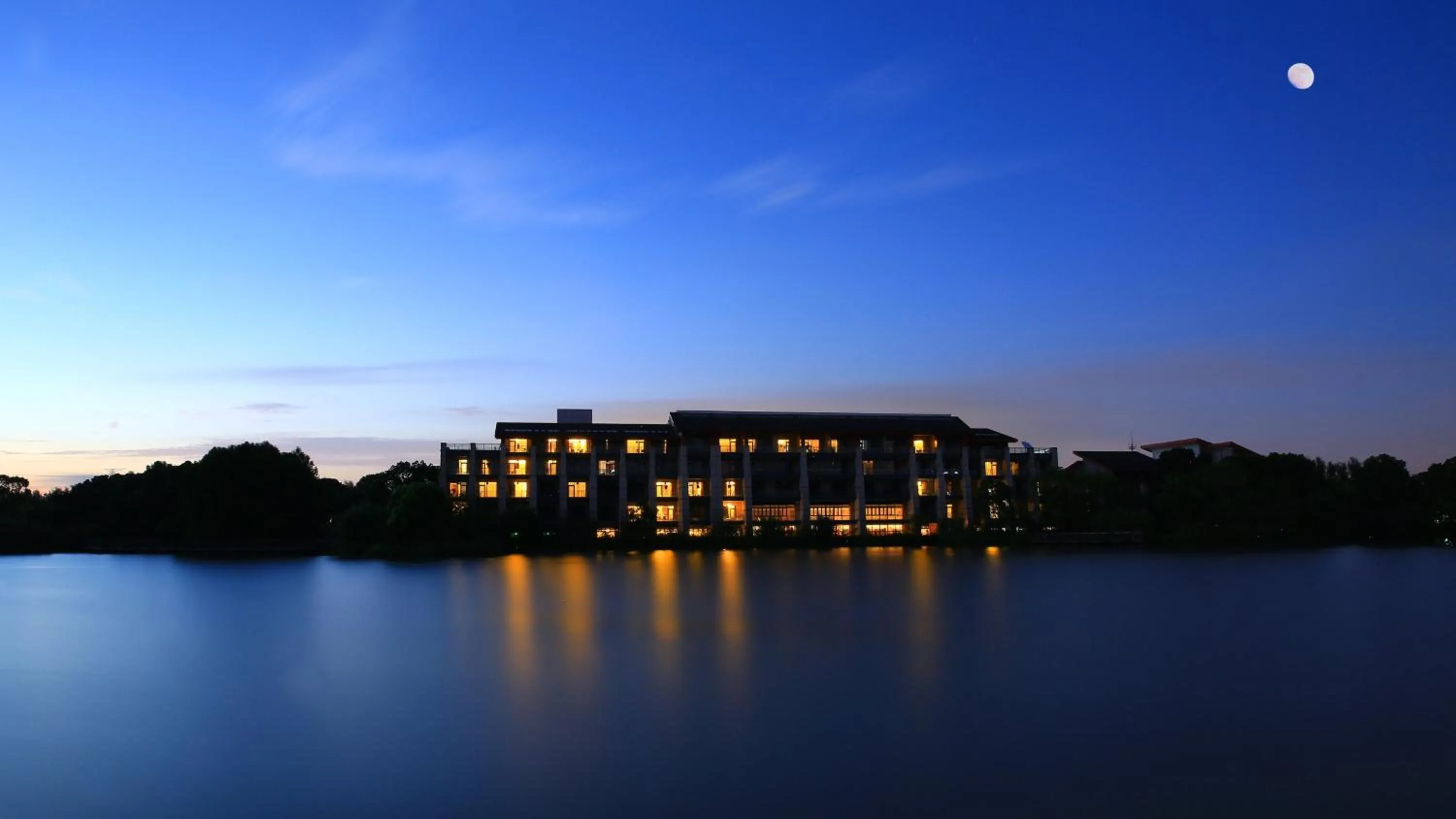 Property building in Holiday Inn Kunshan Huaqiao by IHG