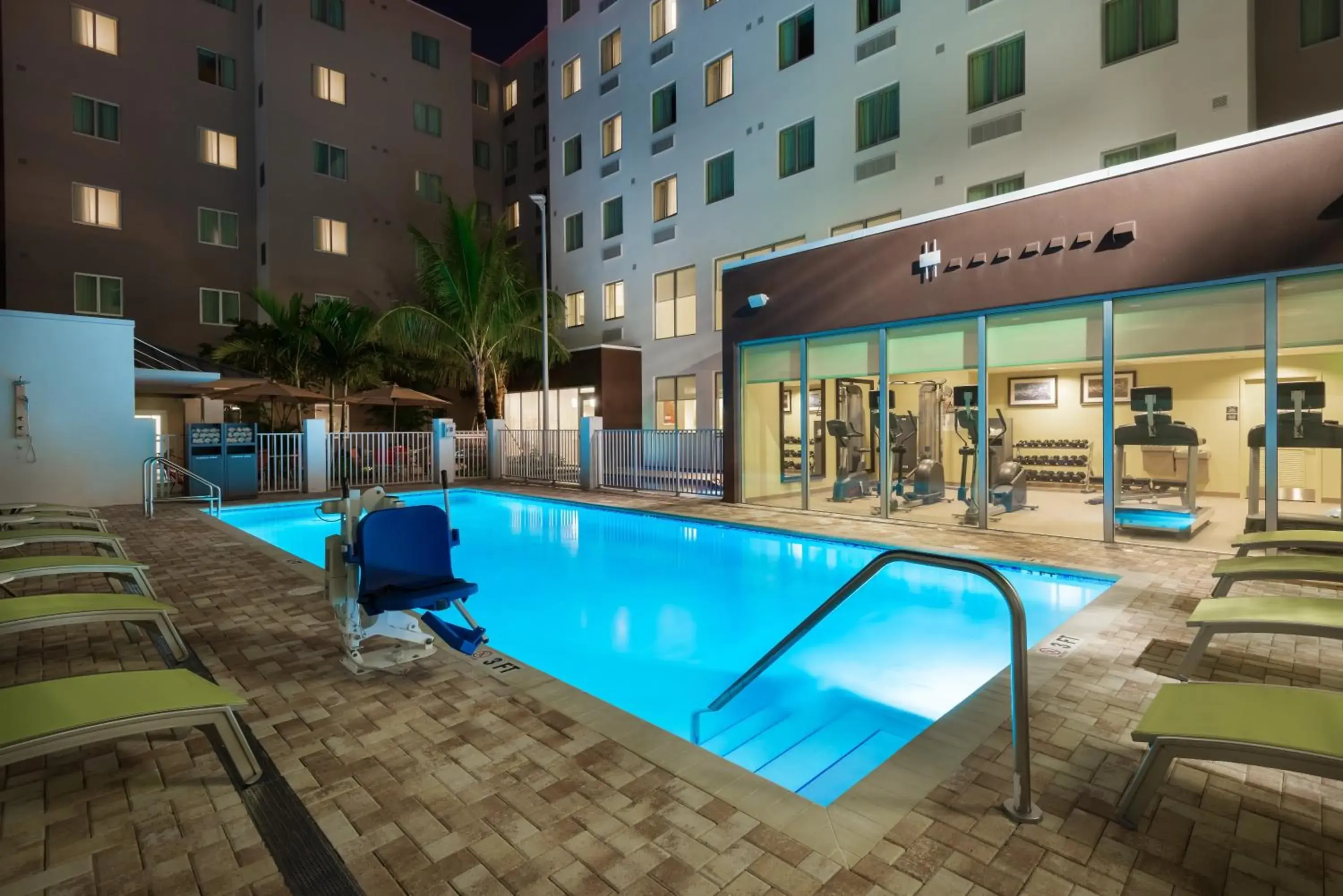 Swimming pool in Staybridge Suites - Miami International Airport by IHG Swimming pool in Staybridge Suites - Miami International Airport by IHG