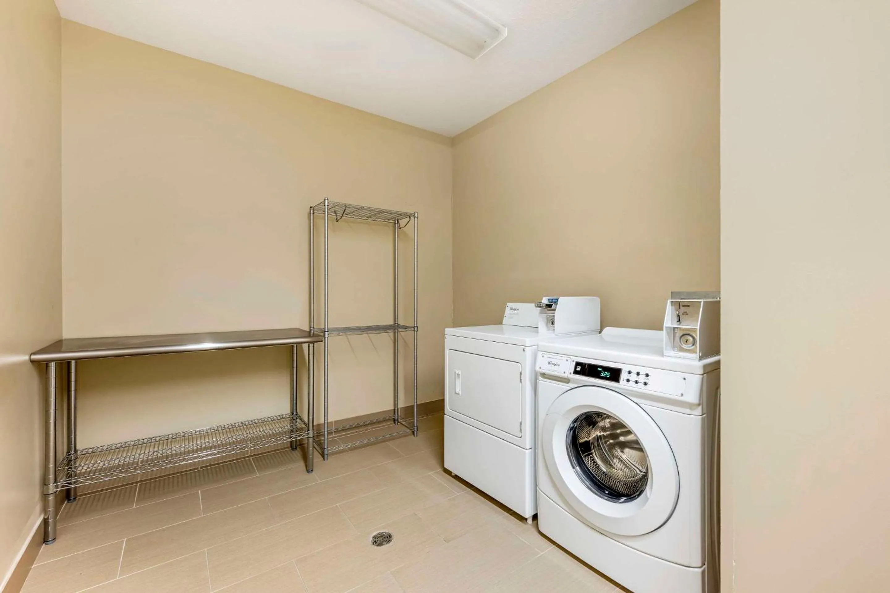 Other in Comfort Suites East Lincoln - Mall Area