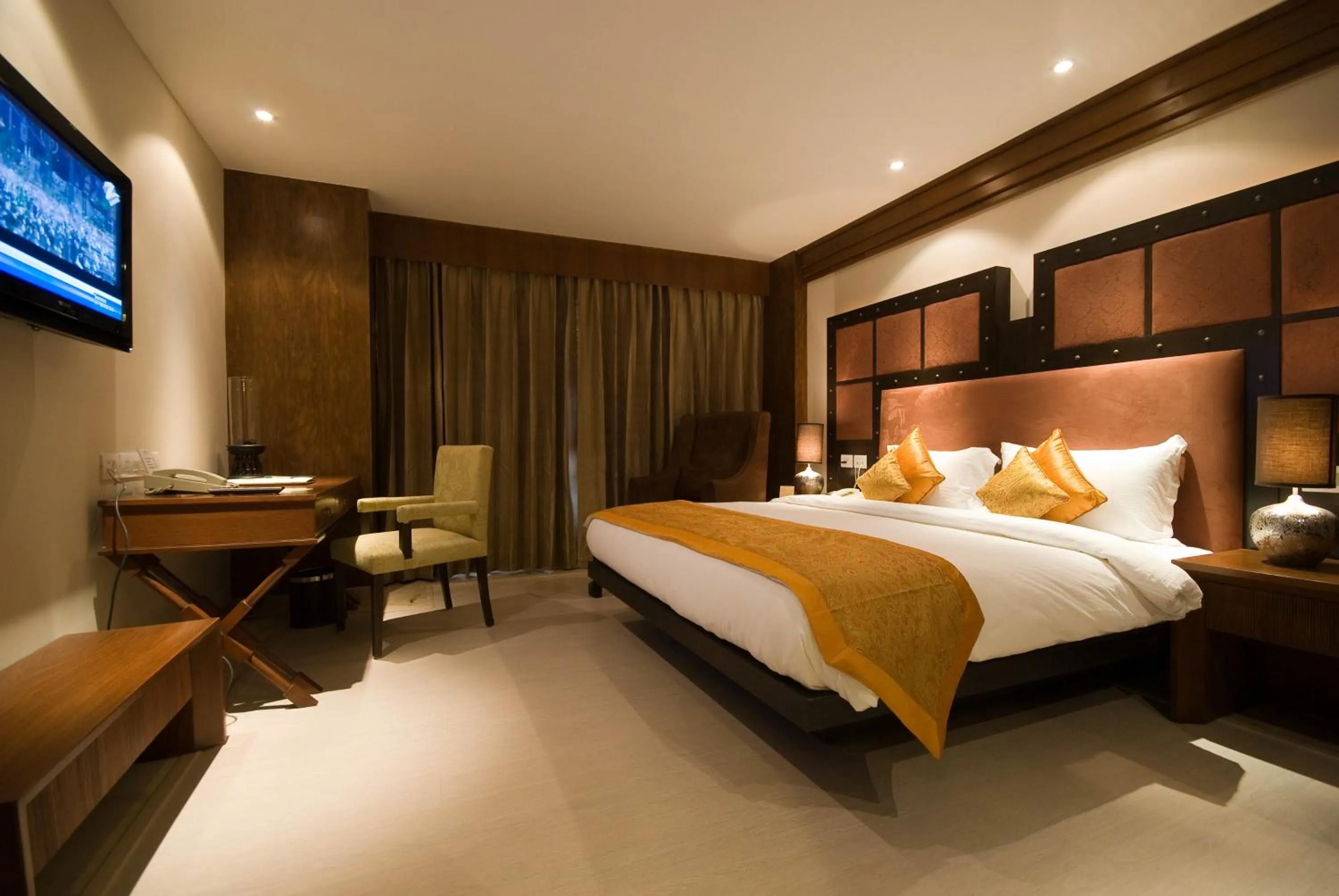 Bed in The Fern, Jaipur