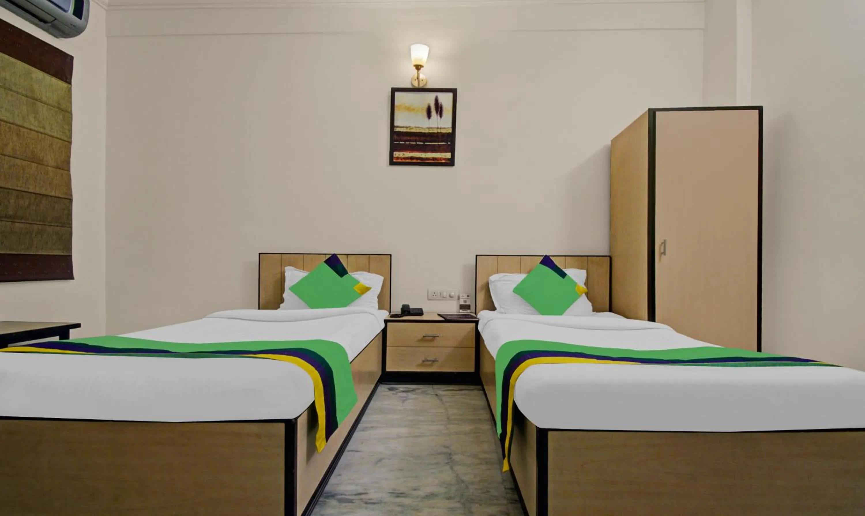 Double Room - single occupancy in Treebo Maharaja Residency