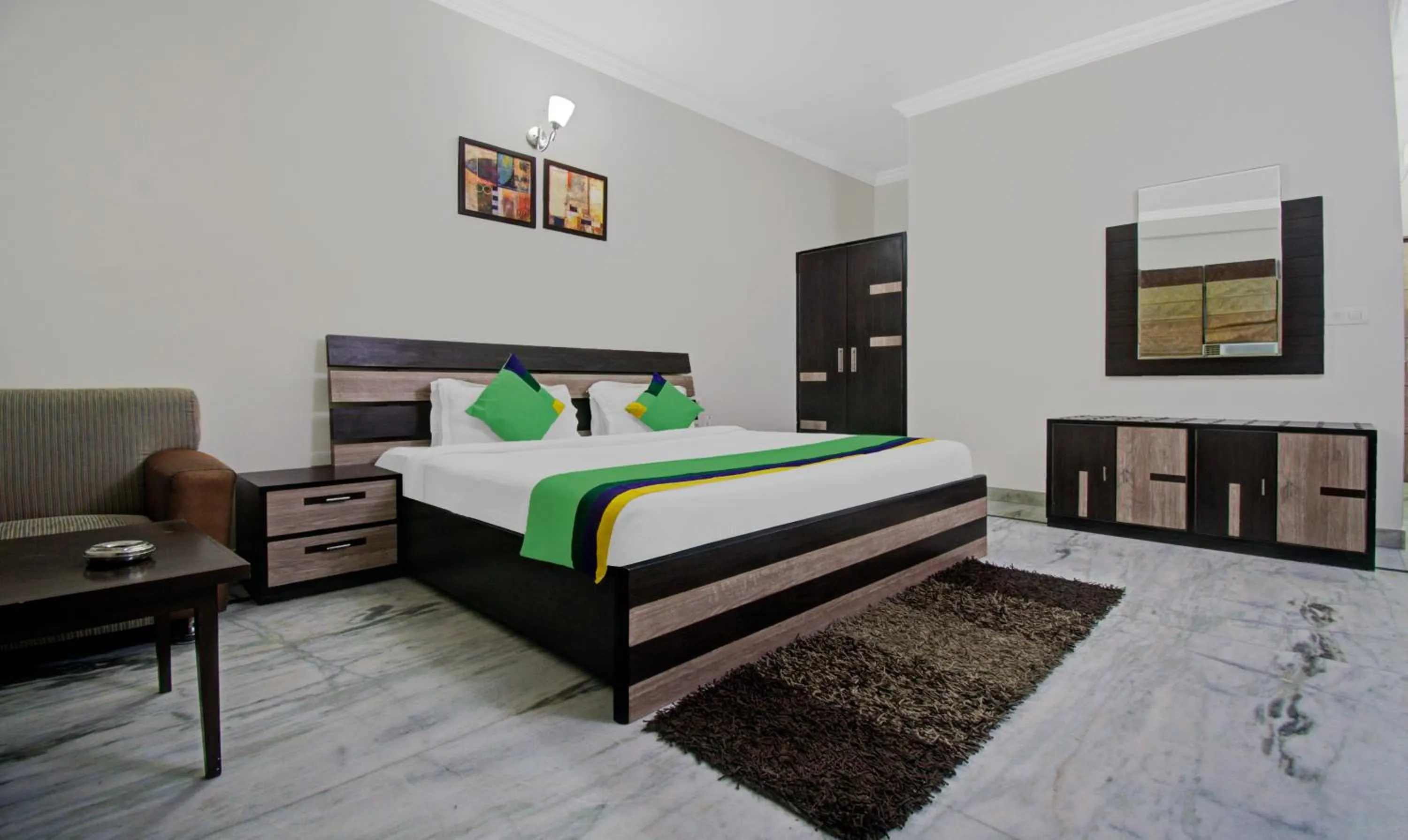 Treebo Maharaja Residency
