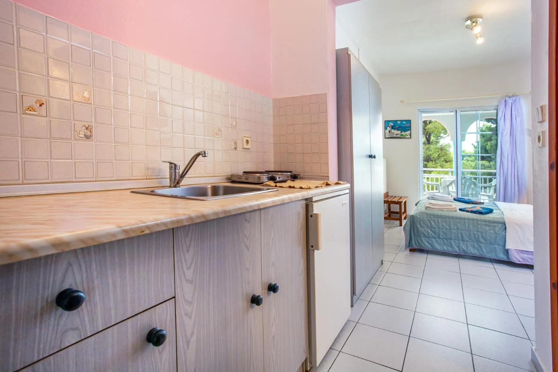 Kitchen or kitchenette in Melissa Gold Coast