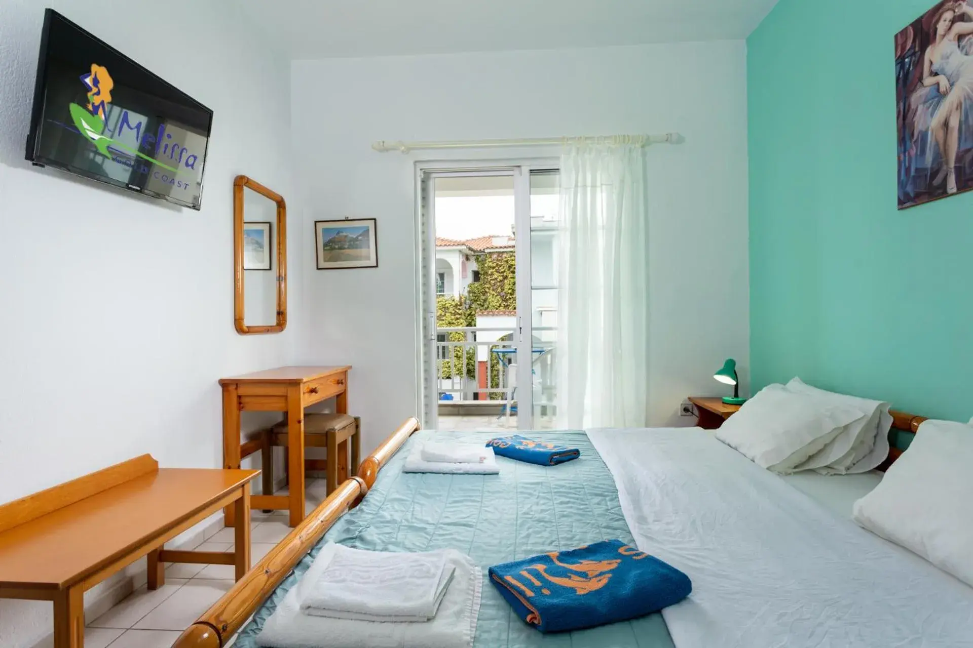 Photo of the whole room, Bed in Melissa Gold Coast Photo of the whole room, Bed in Melissa Gold Coast