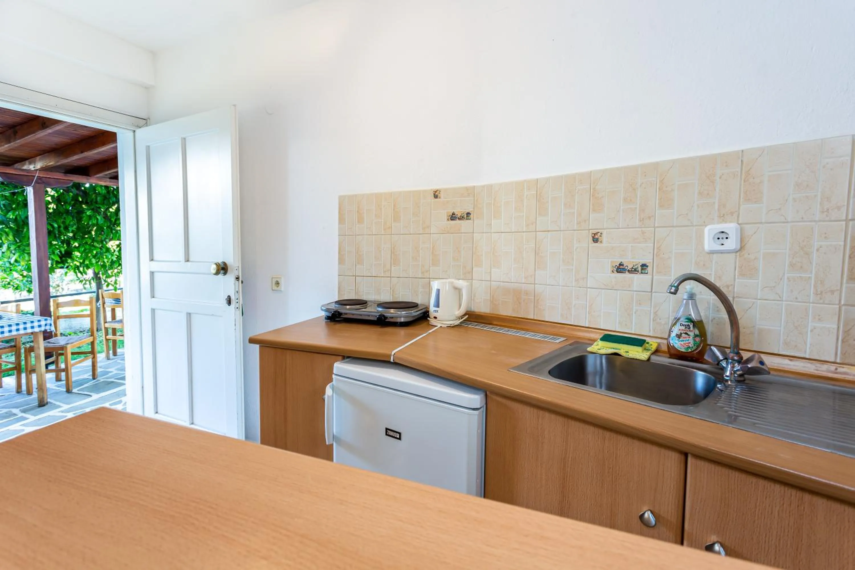 Kitchen or kitchenette in Melissa Gold Coast