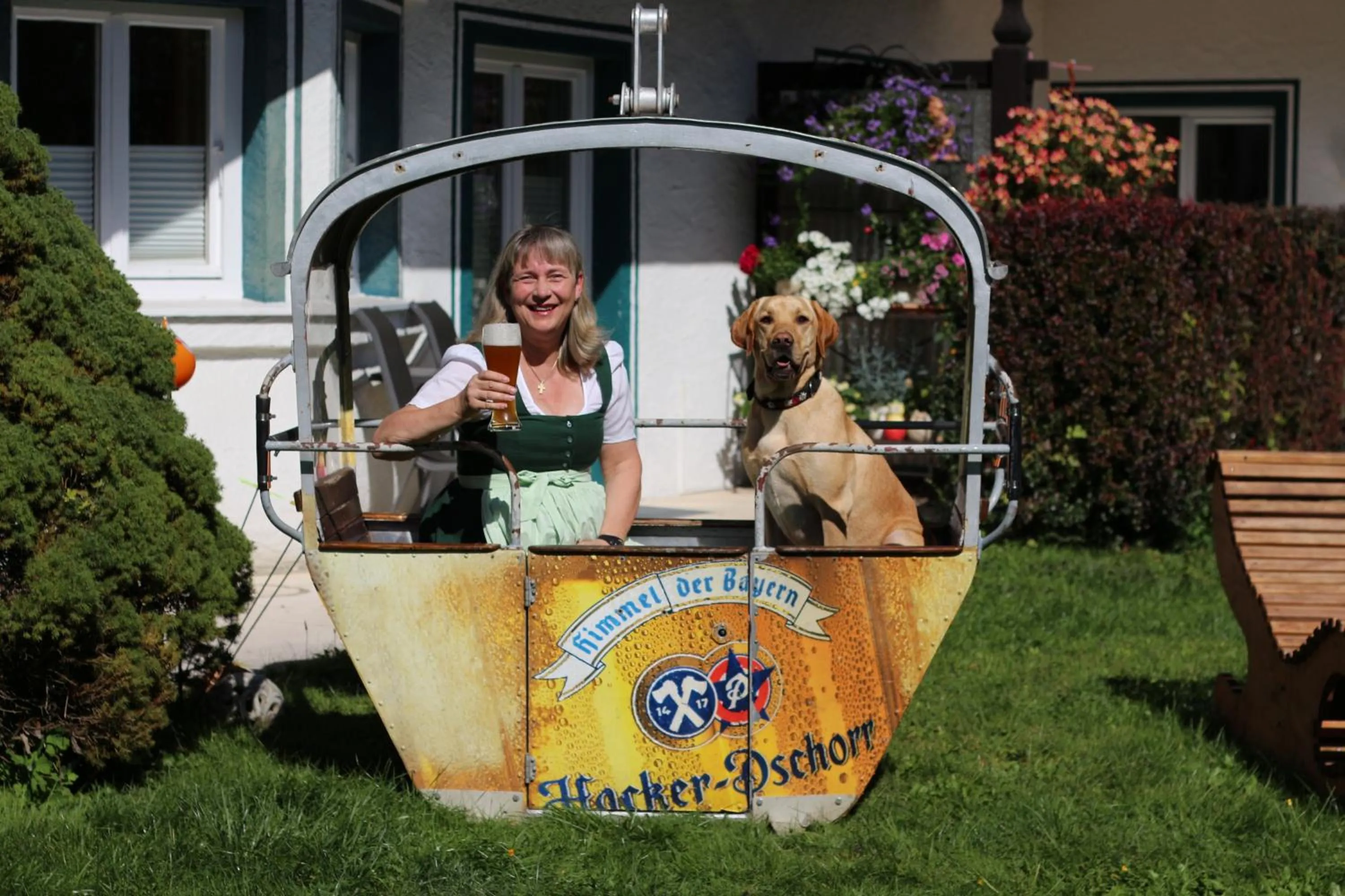 Property building in Hilleprandt - Adults Only