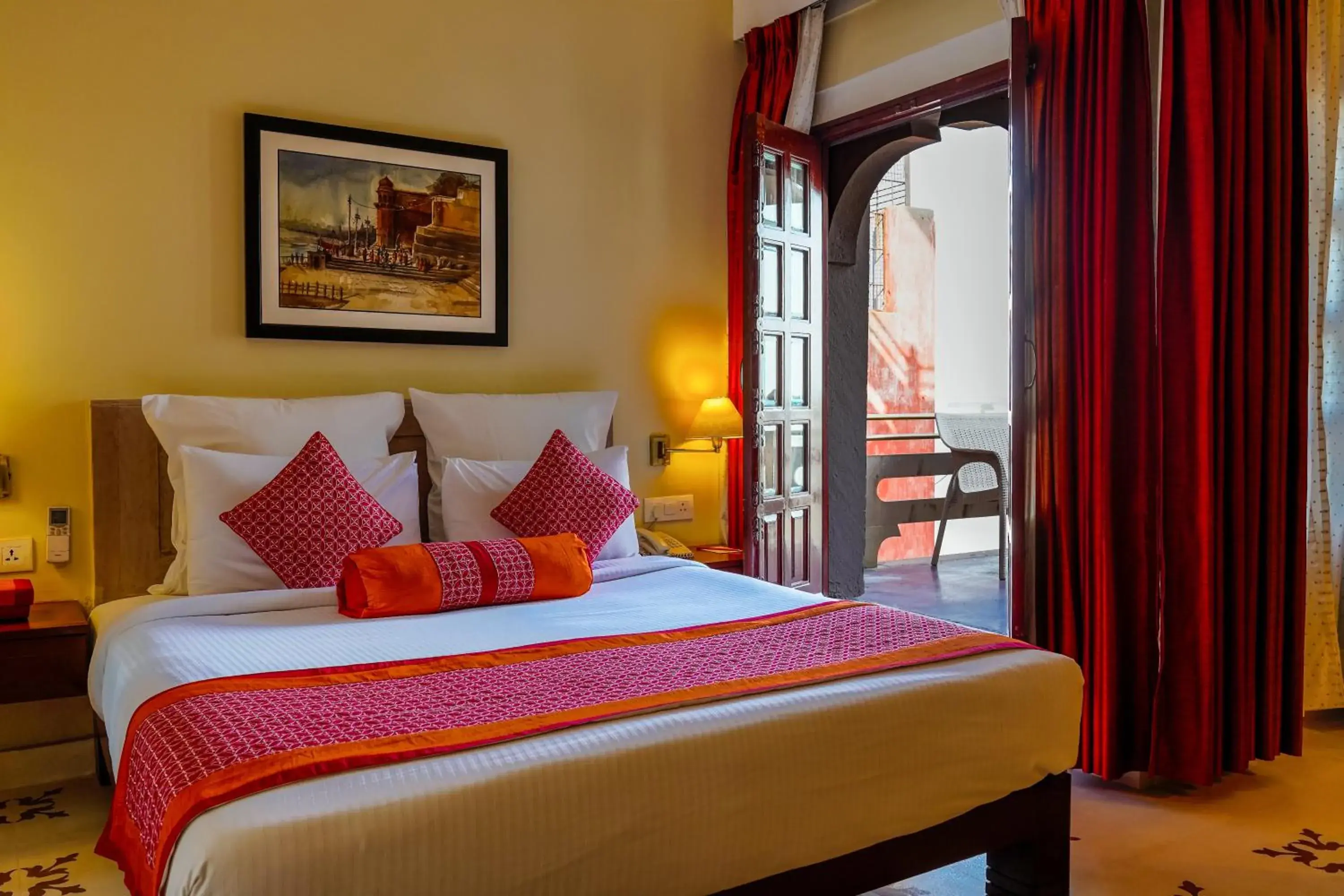 Bed in Guleria Kothi at Ganges Bed in Guleria Kothi at Ganges