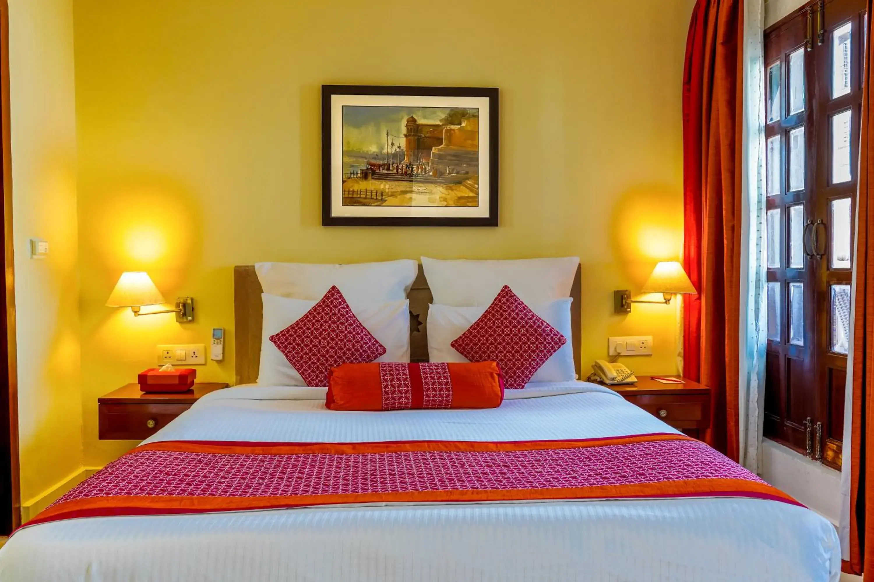 Bed in Guleria Kothi at Ganges Bed in Guleria Kothi at Ganges