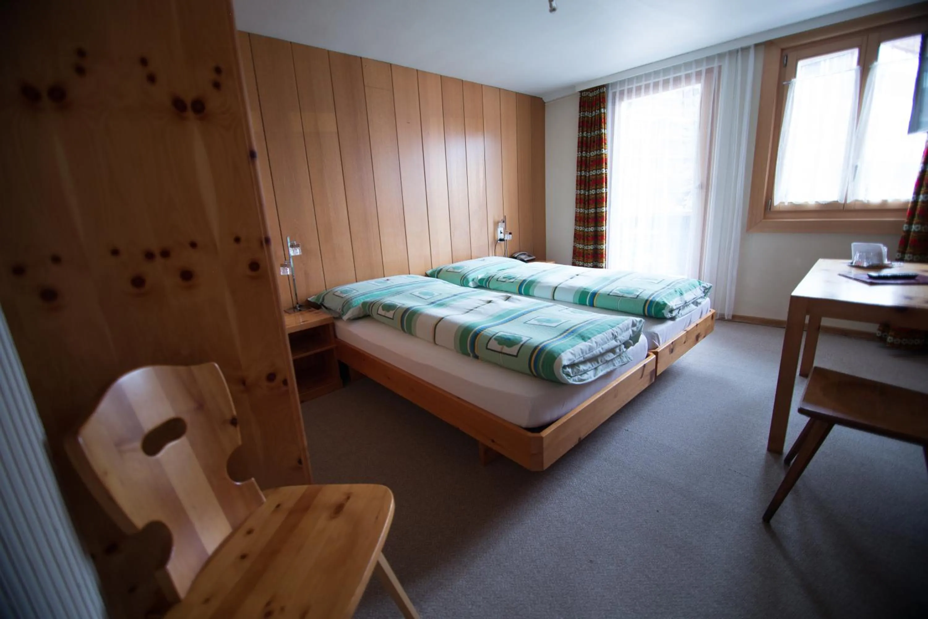 Photo of the whole room, Bed in Hotel Hold