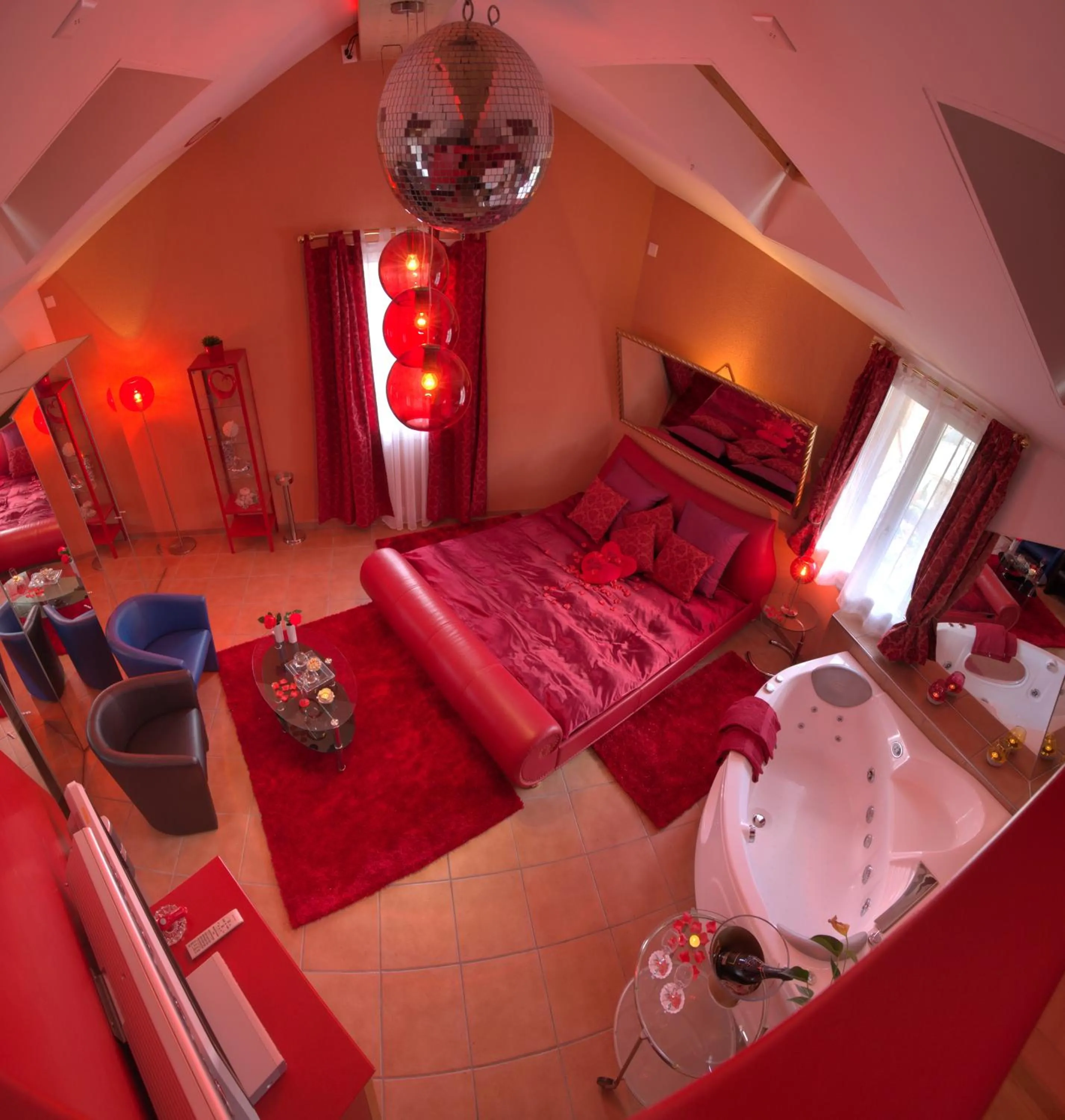Loveroom