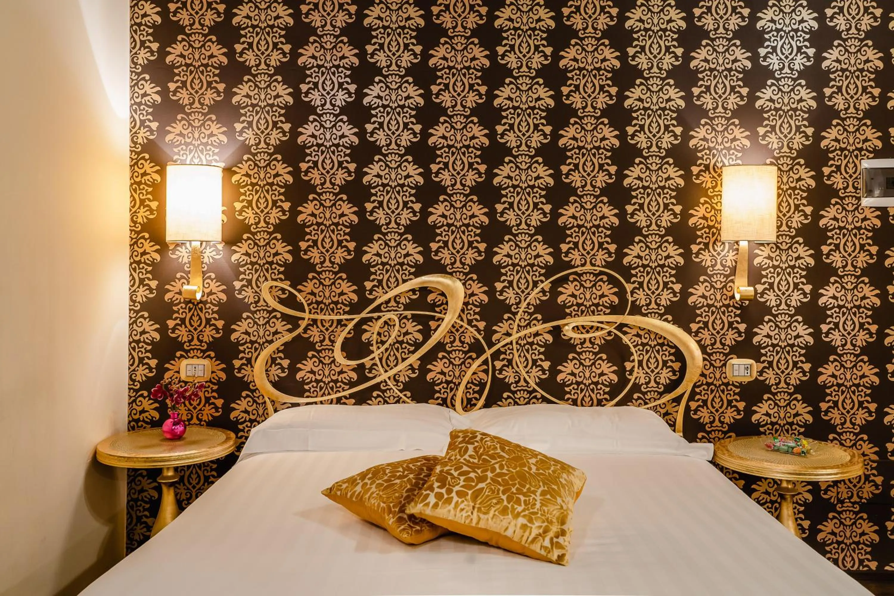 Bed in Locanda Del Sole-Roma Piazza Di Spagna Ripetta