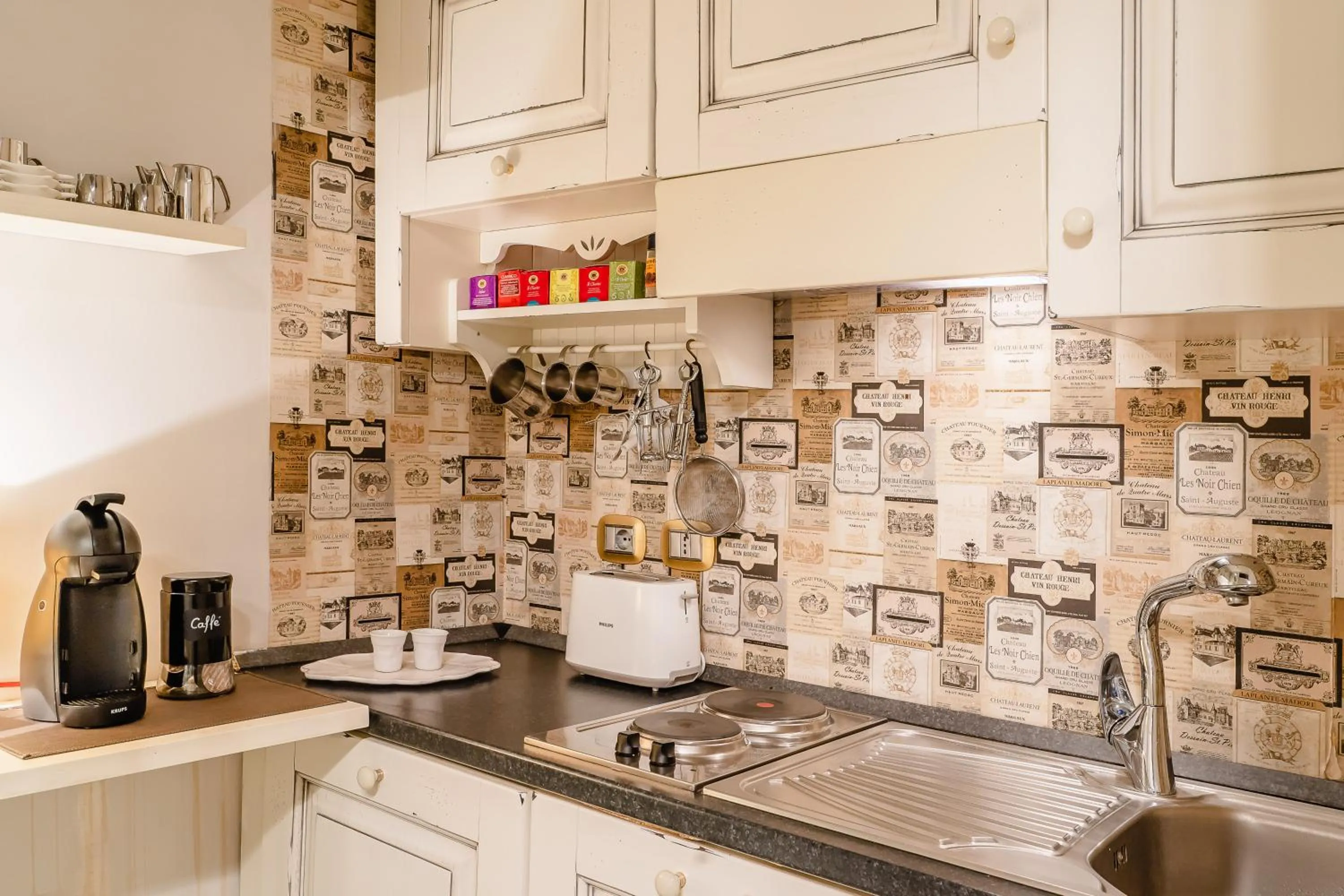 Property building in Locanda Del Sole-Roma Piazza Di Spagna Ripetta