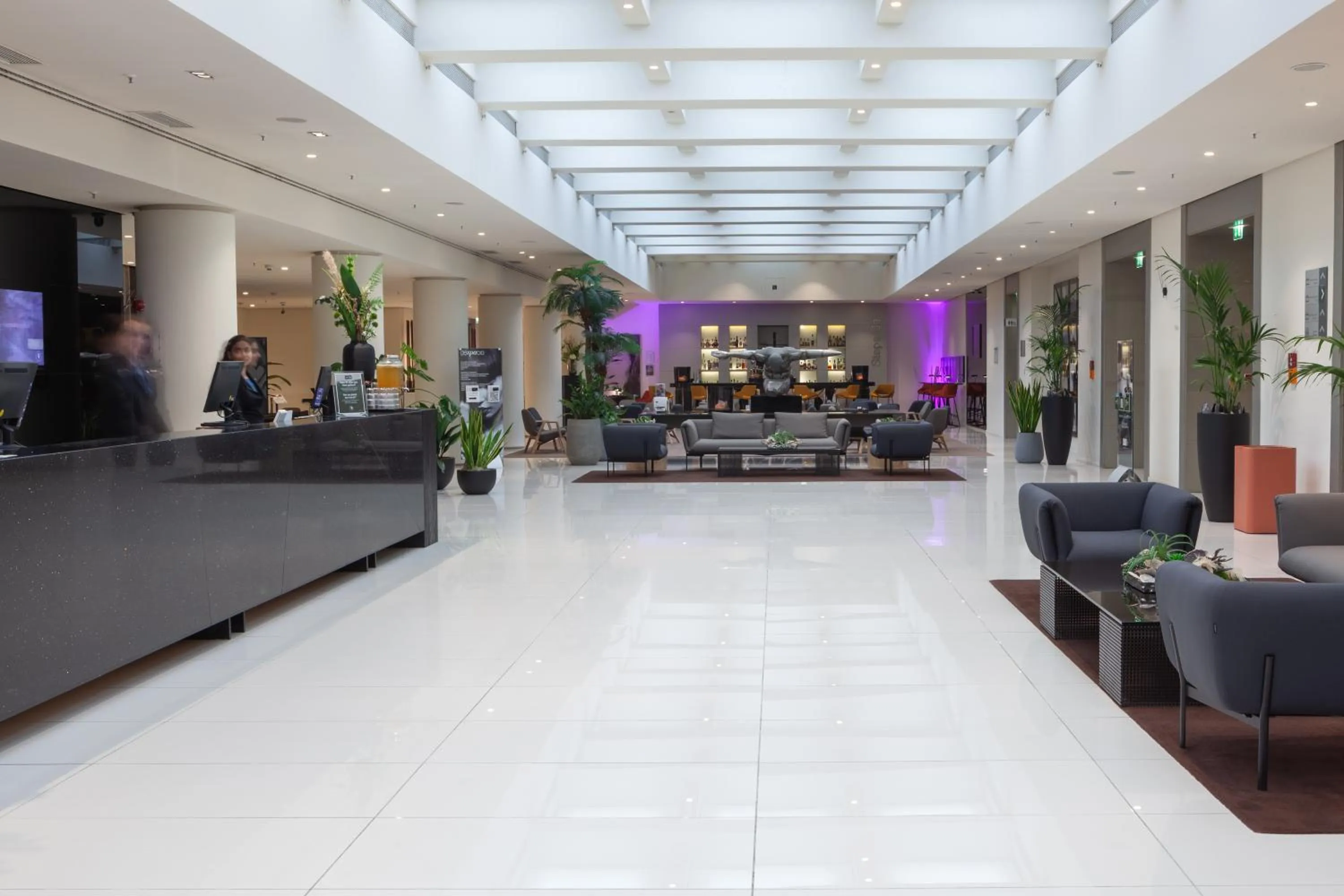 Lobby or reception in H10 Berlin Ku'Damm