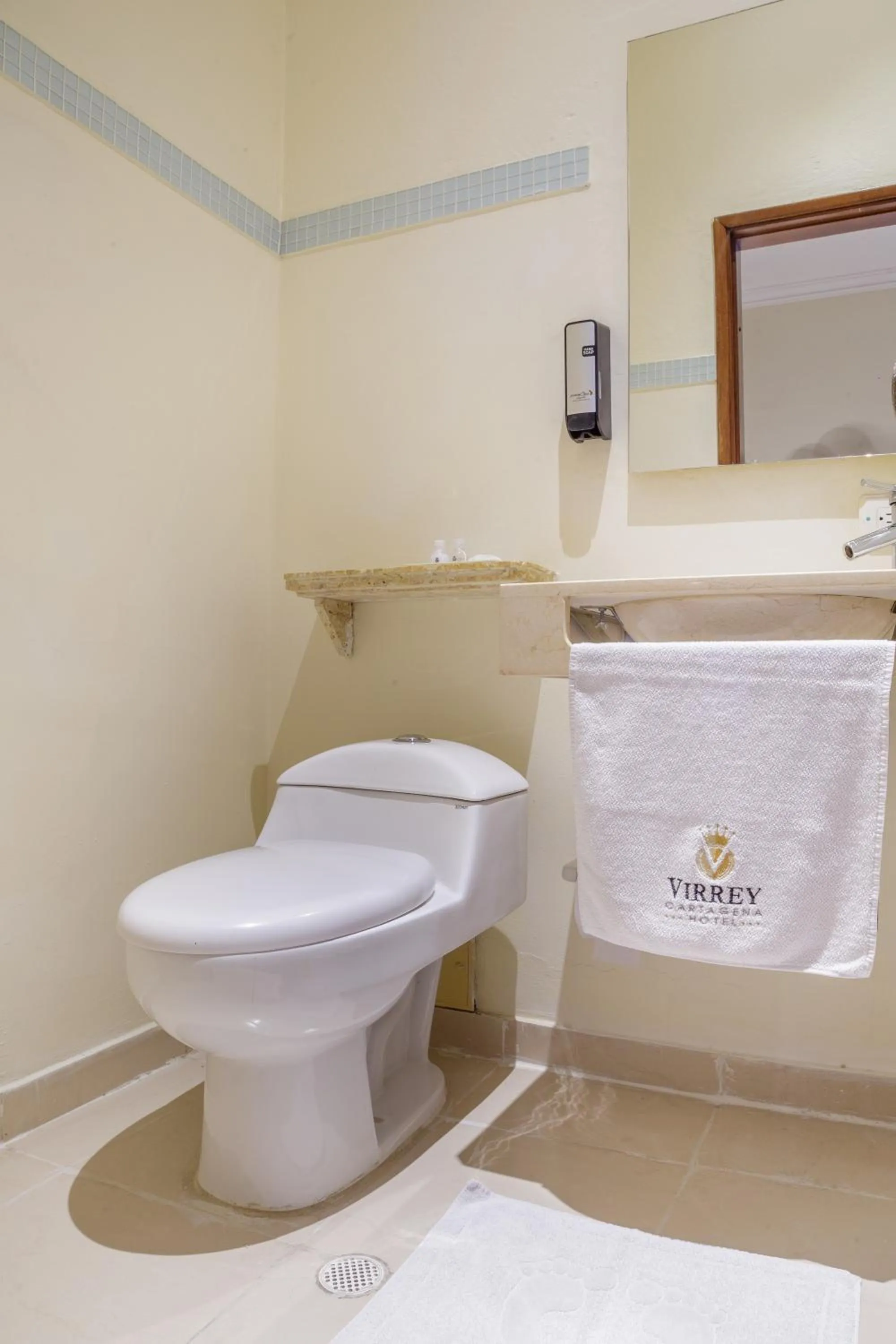 Toilet in Hotel Virrey Cartagena