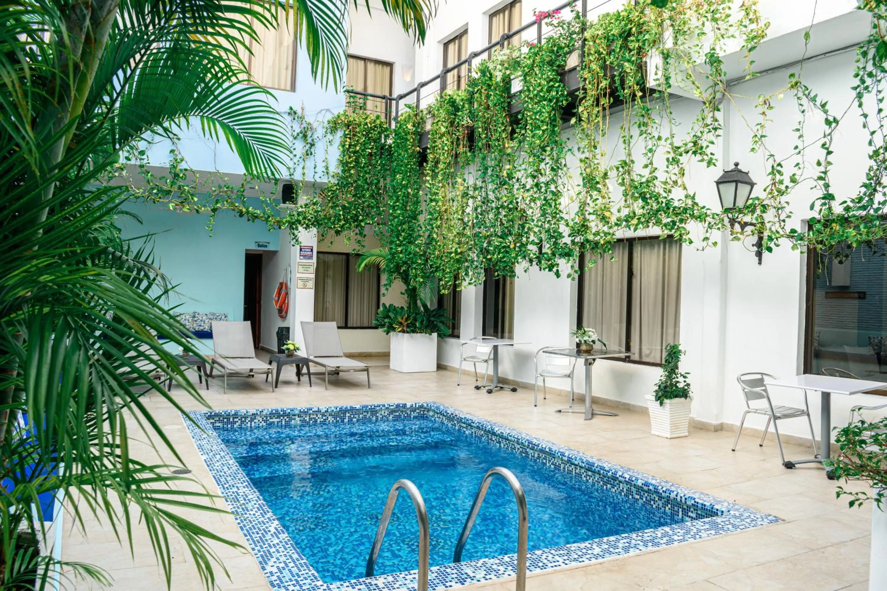 Garden in Hotel Virrey Cartagena