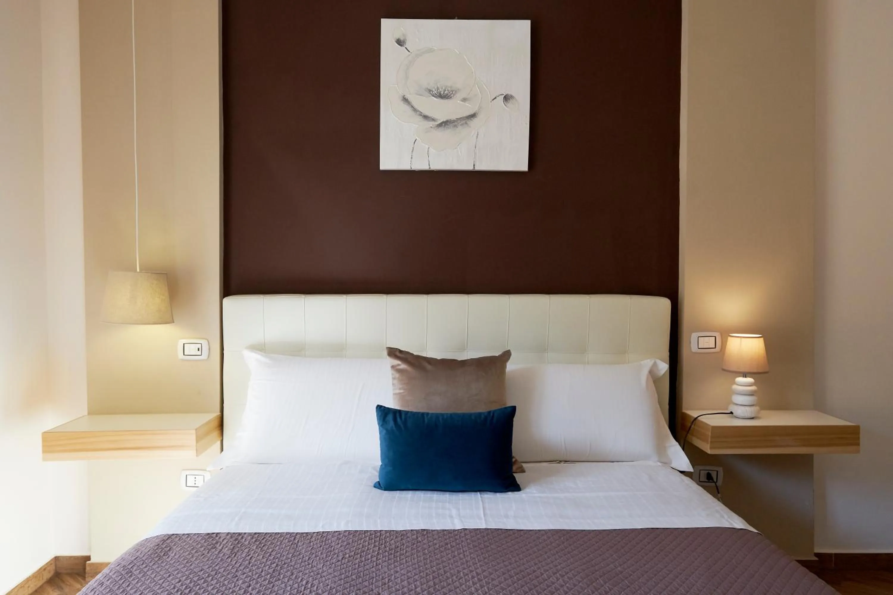 Photo of the whole room in 360 Hospitality