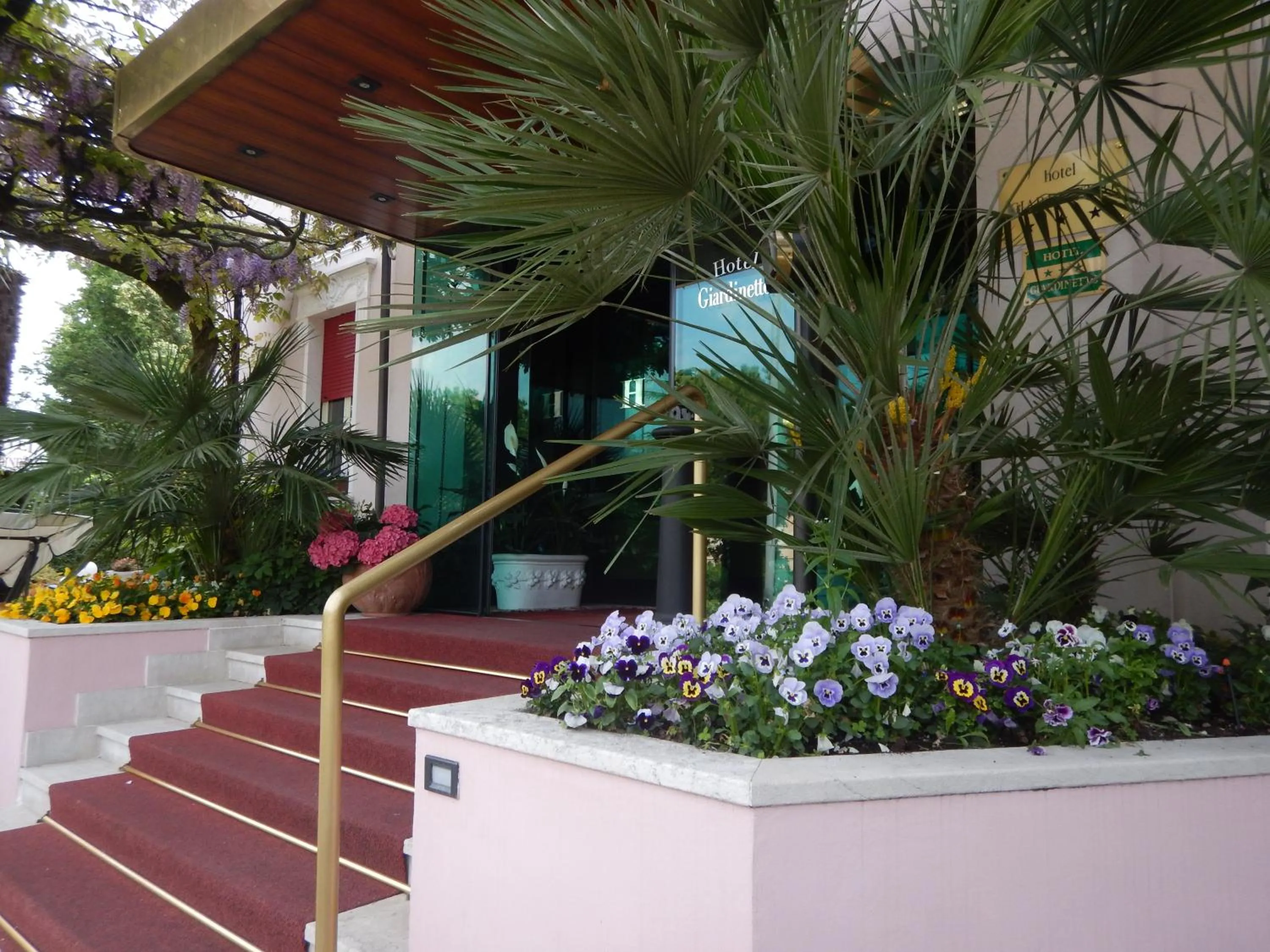 Property building in Hotel Giardinetto