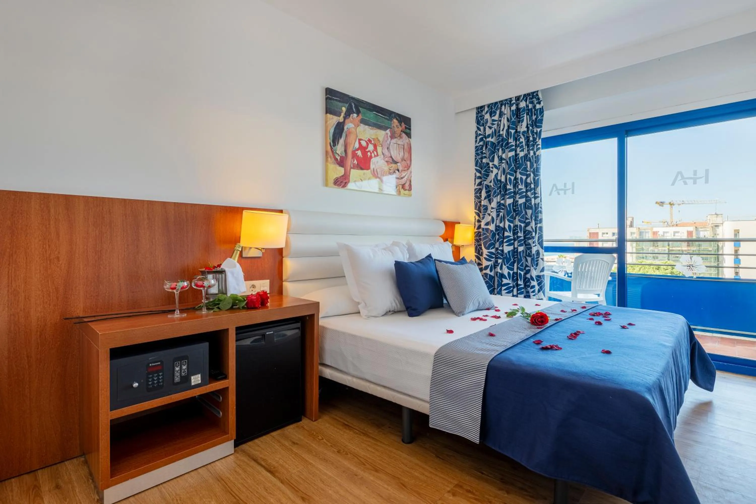 Bed in Hotel Tahití Playa