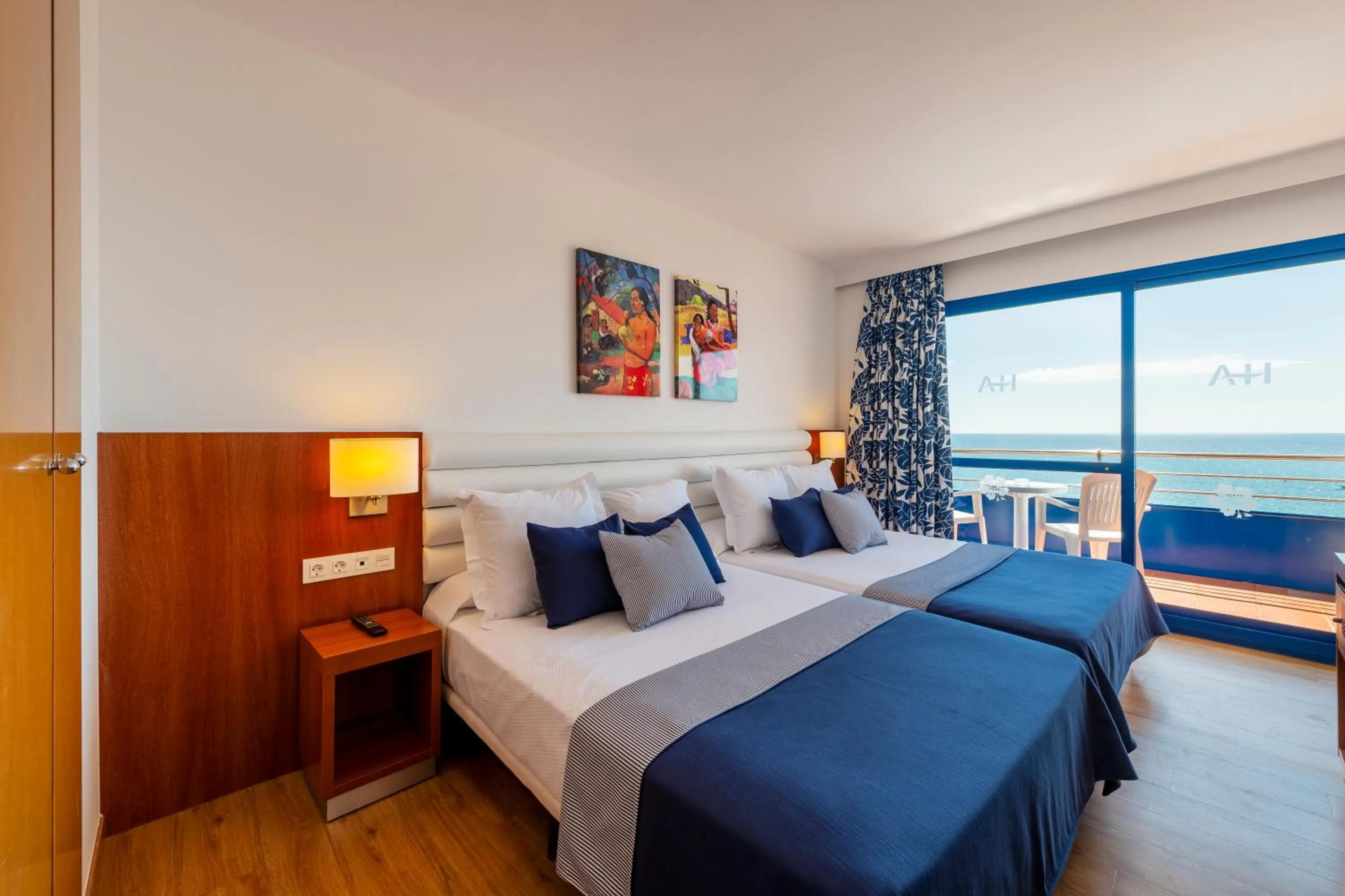 Bed in Hotel Tahití Playa