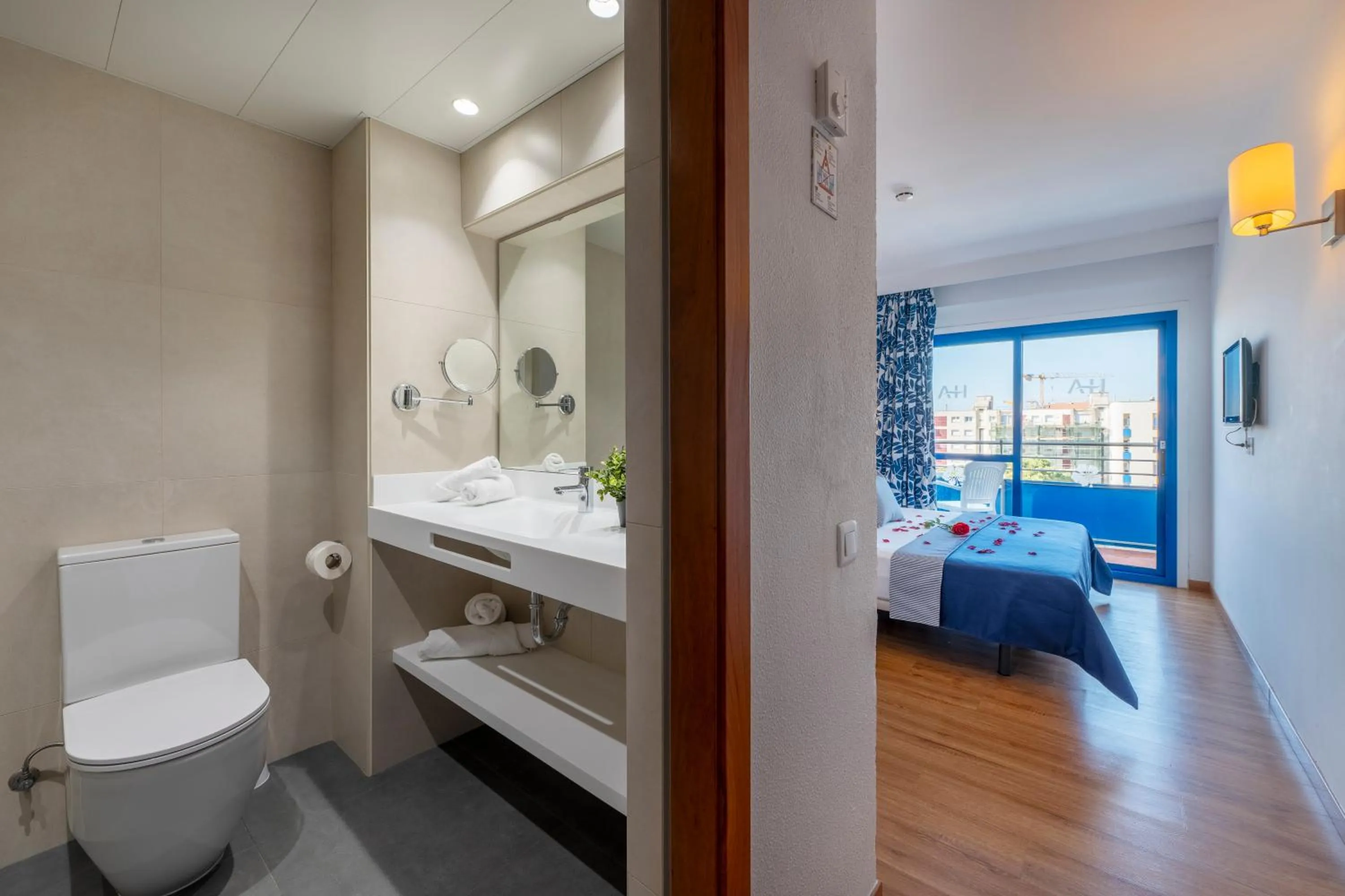 Bed in Hotel Tahití Playa