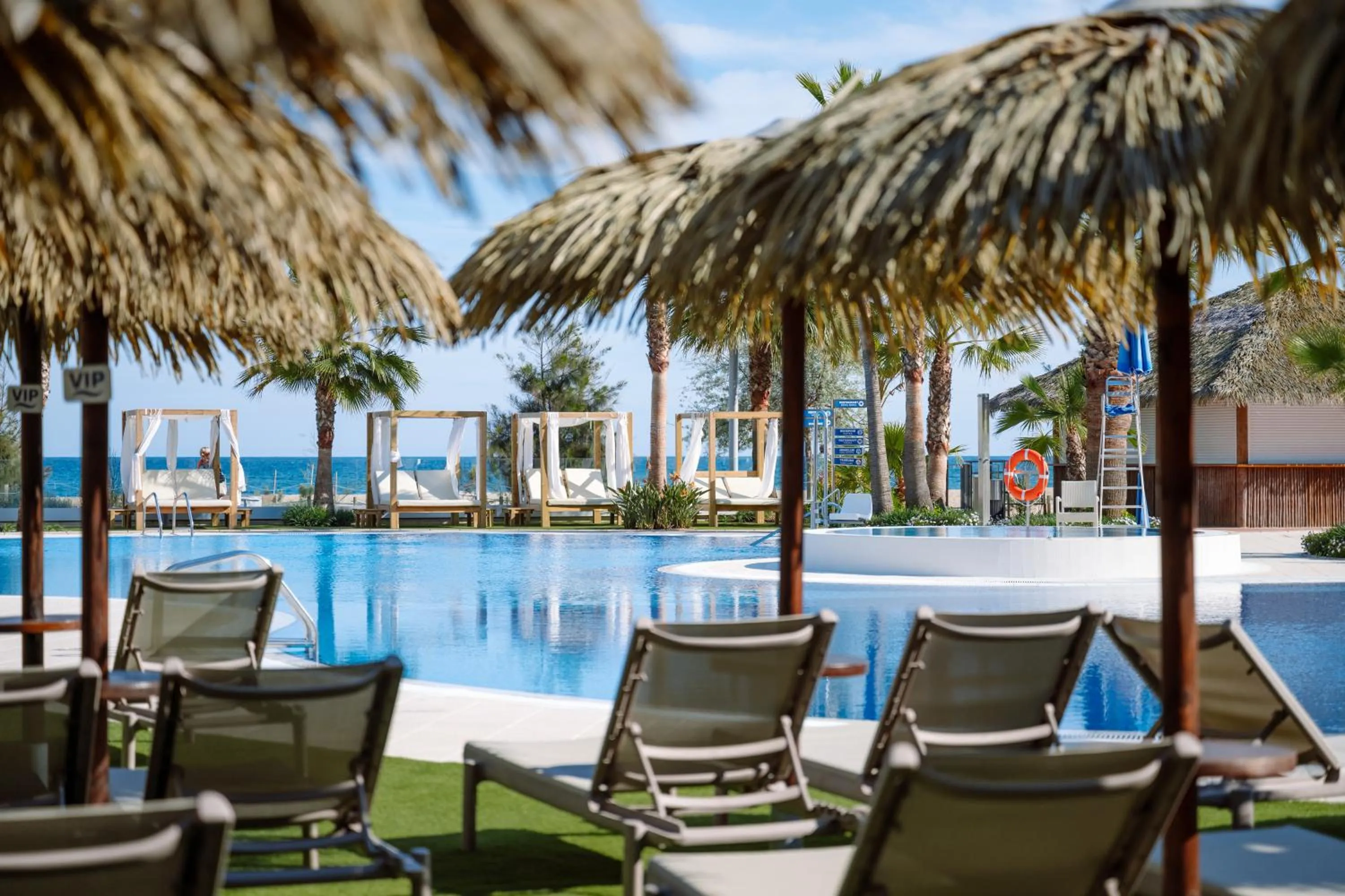 Pool view in Hotel Tahití Playa