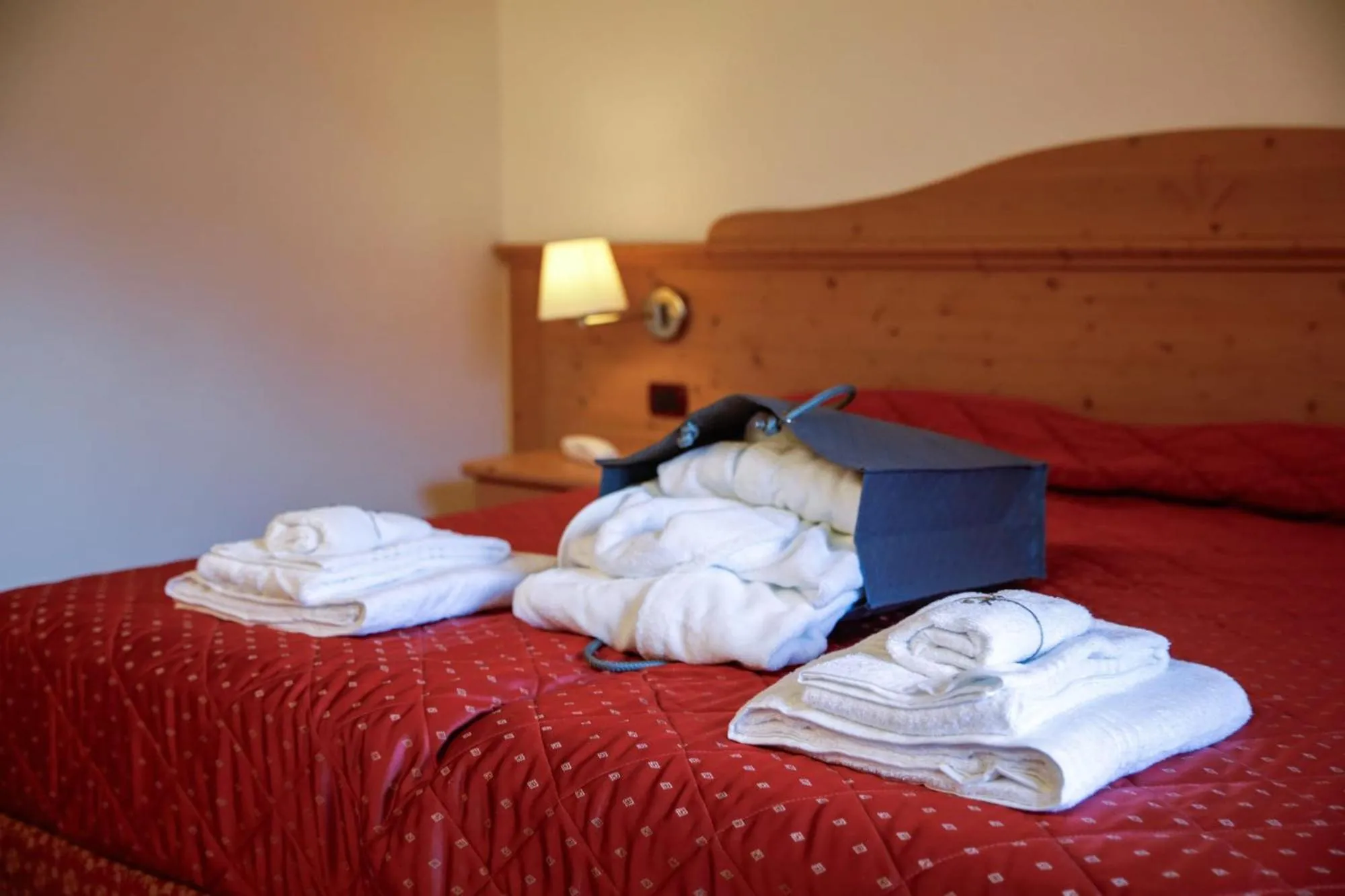 Bed in Nivis Hotel