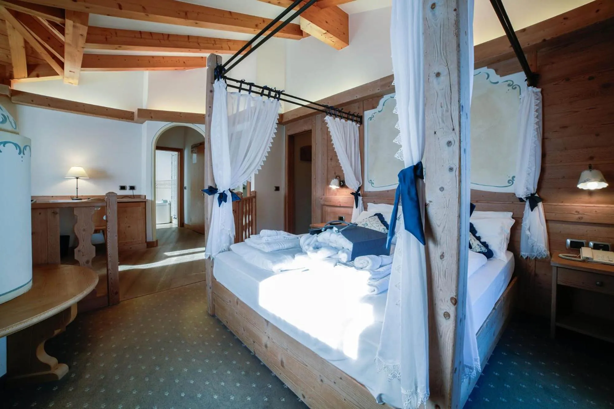 Bed in Nivis Hotel