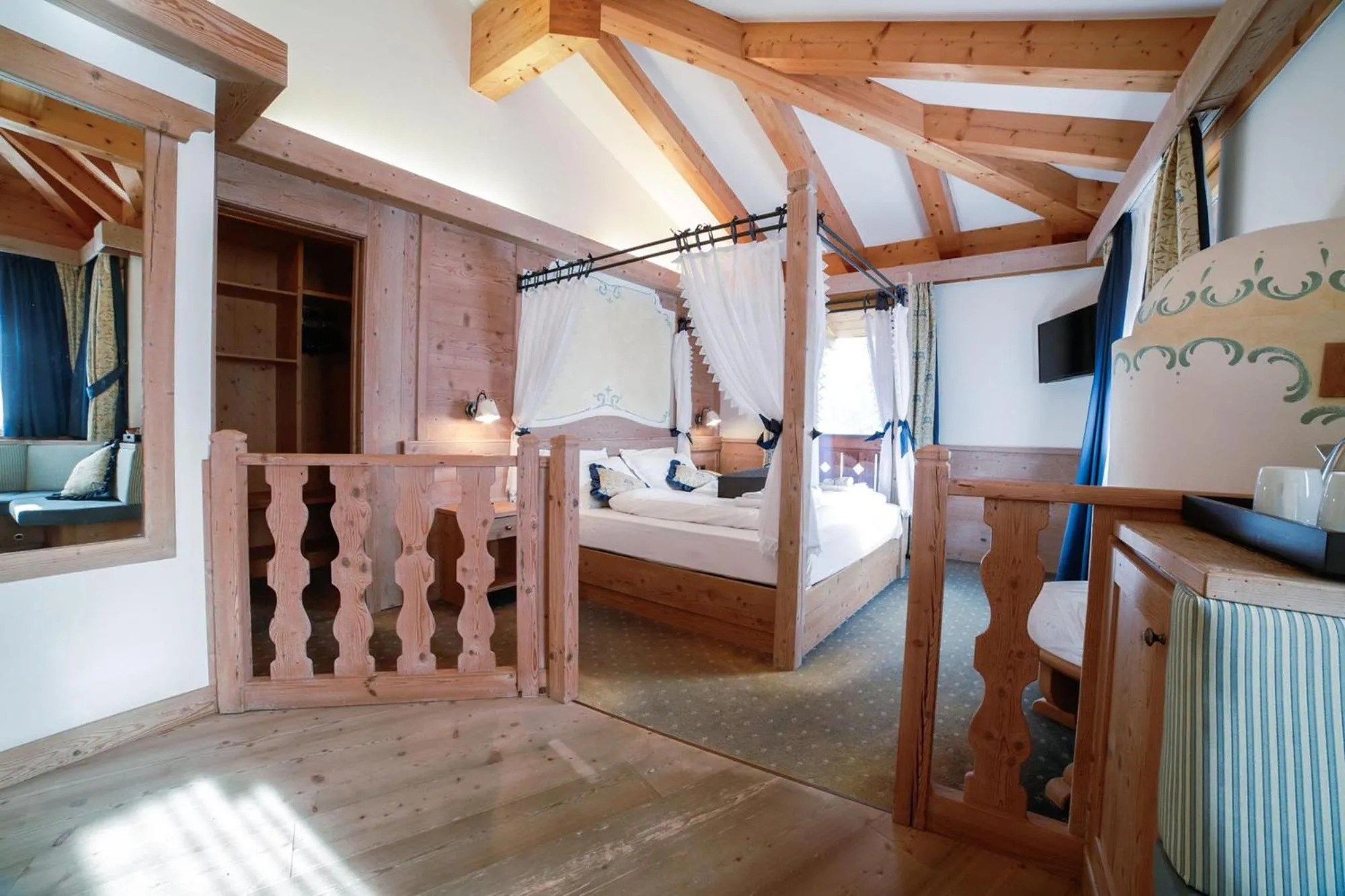 Bed in Nivis Hotel